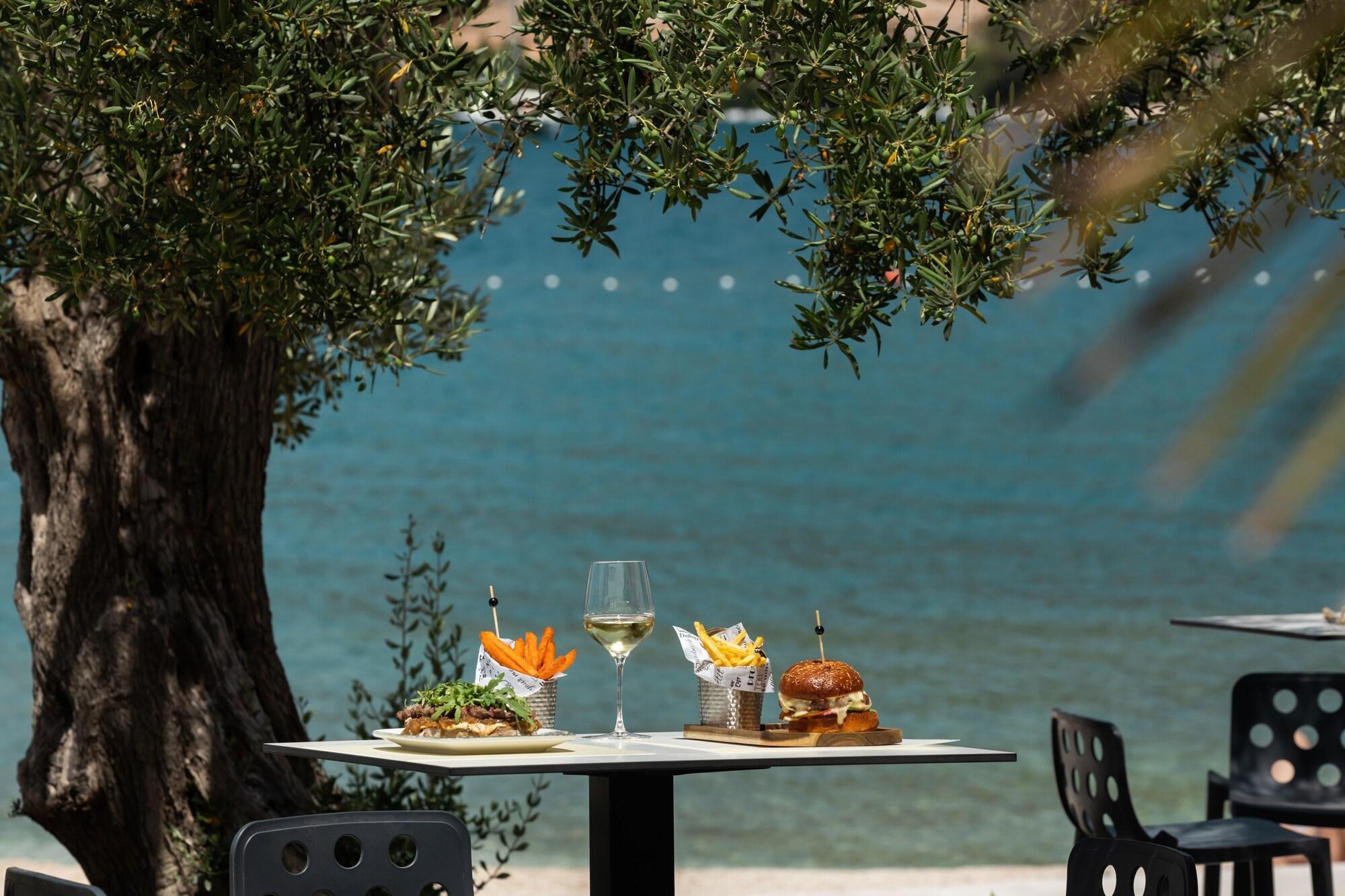 Playa Marinus Beach Hotel