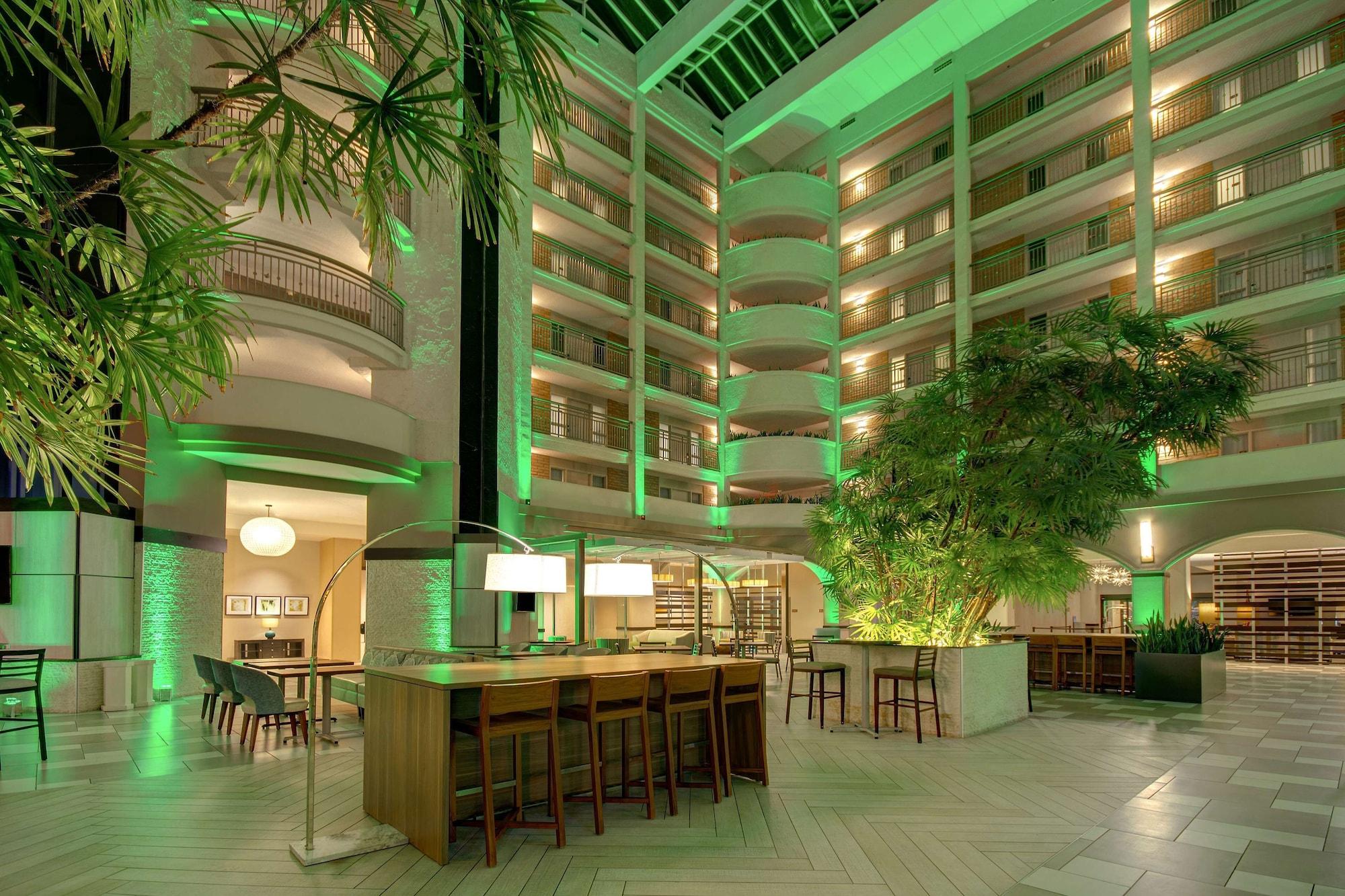Vista Lobby Embassy Suites by Hilton Jacksonville Baymeadows