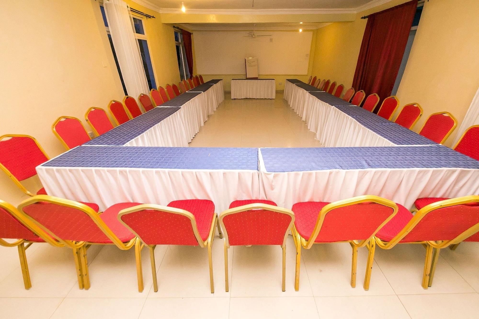 Sala de Reuniones Rusinga Blue Ridge Hotel