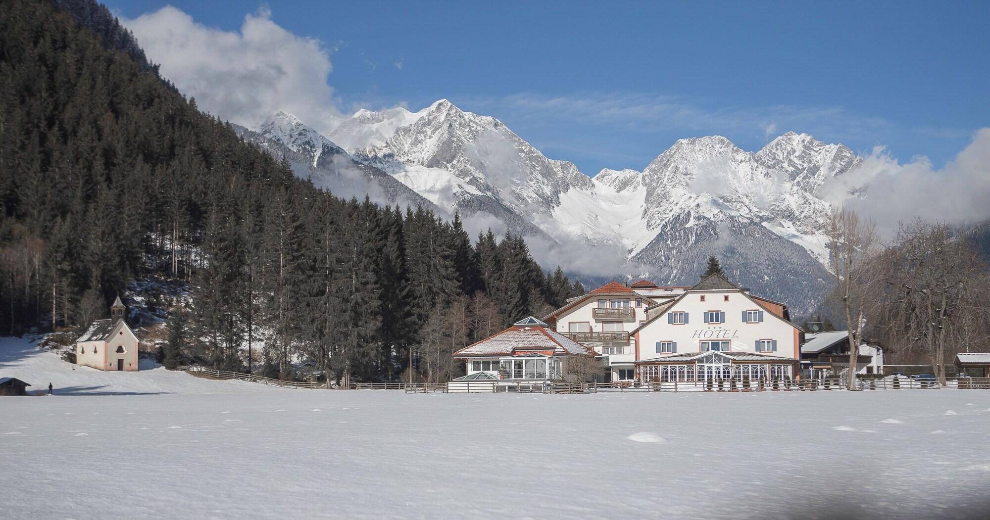 Vista Exterior Hotel Bad Salomonsbrunn