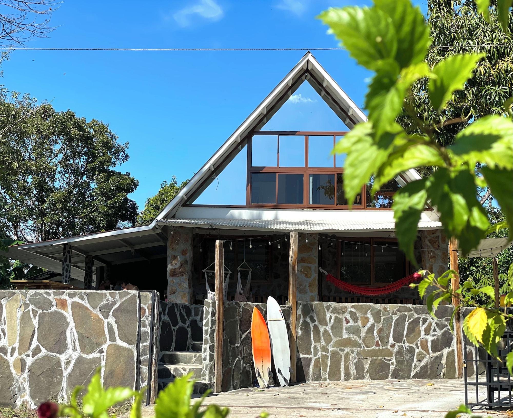 Varios La Chamba Surf House