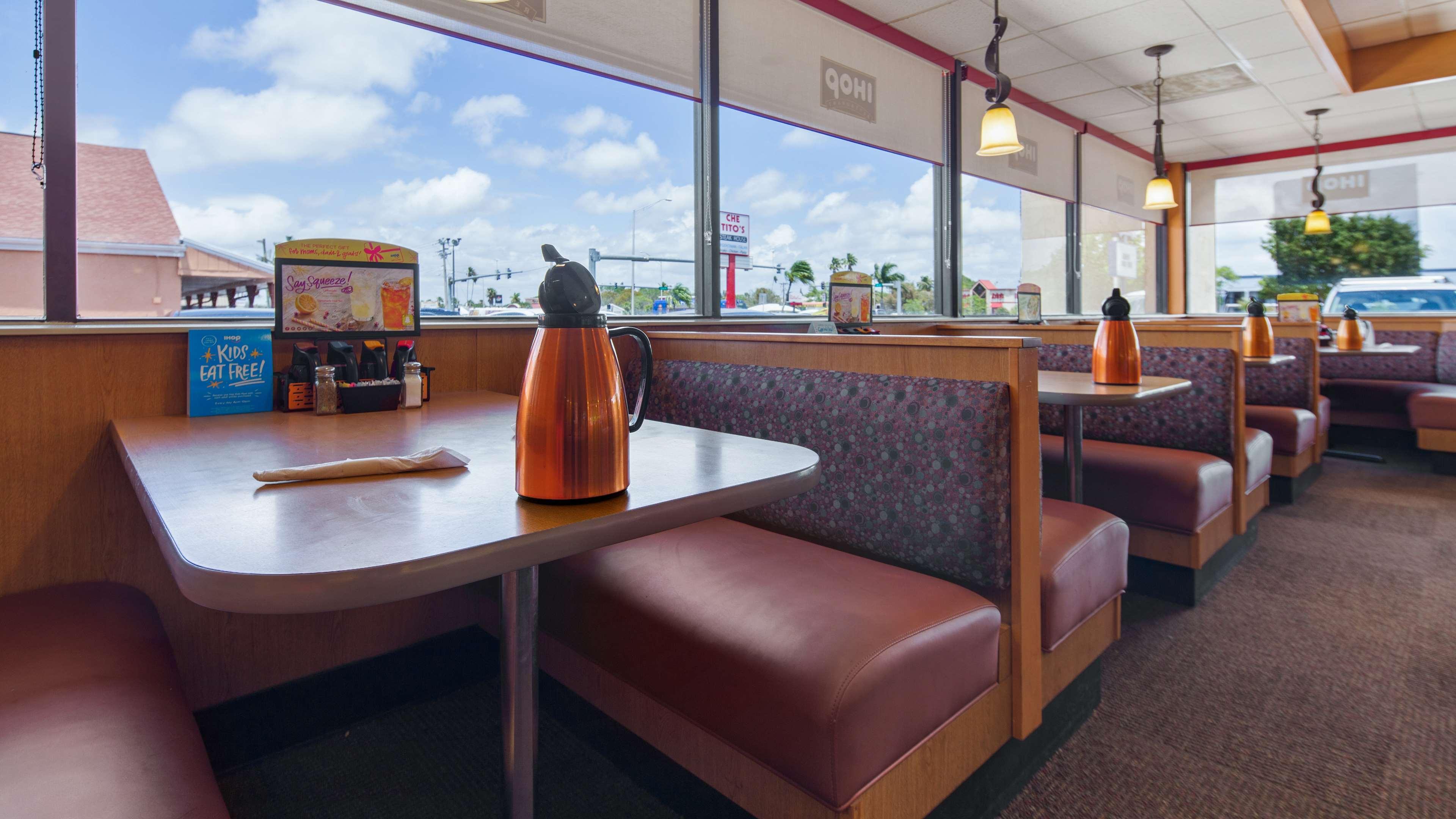 Restaurant Best Western Fort Myers Waterfront