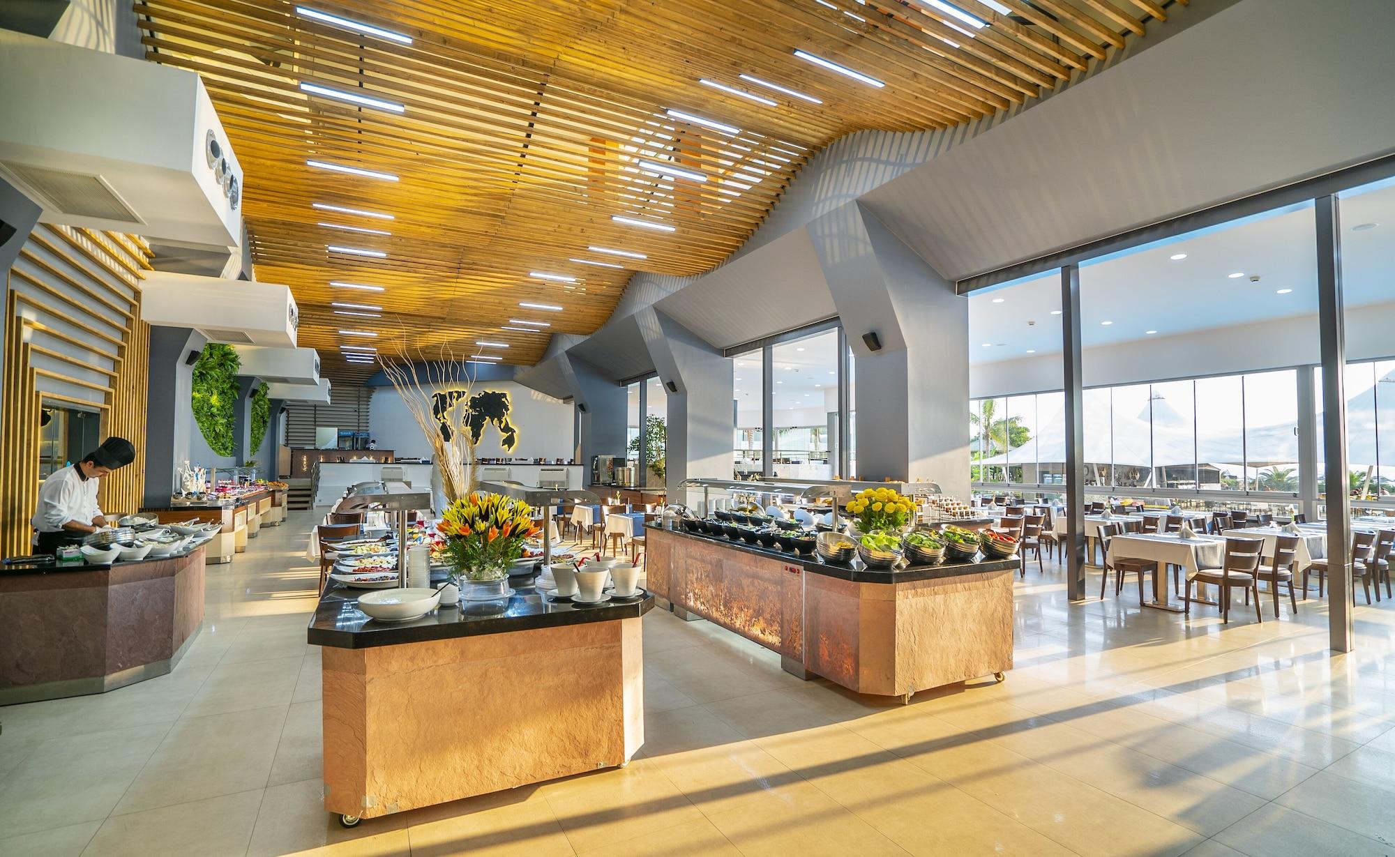 Restaurant Grand Belish Beach Resort & Spa - All Inclusive
