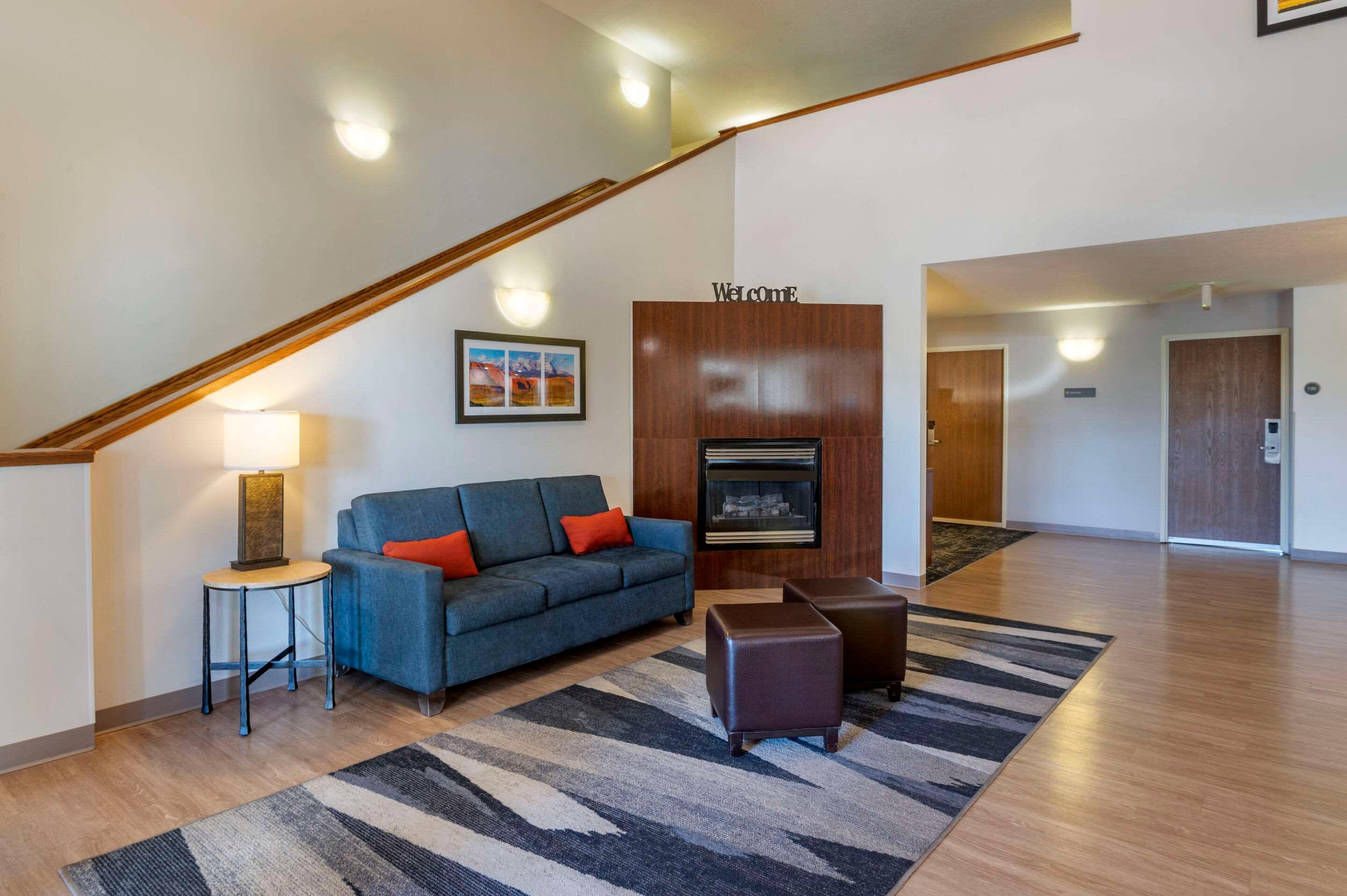 Vista Lobby Comfort Inn & Suites Beaver - Interstate 15 North