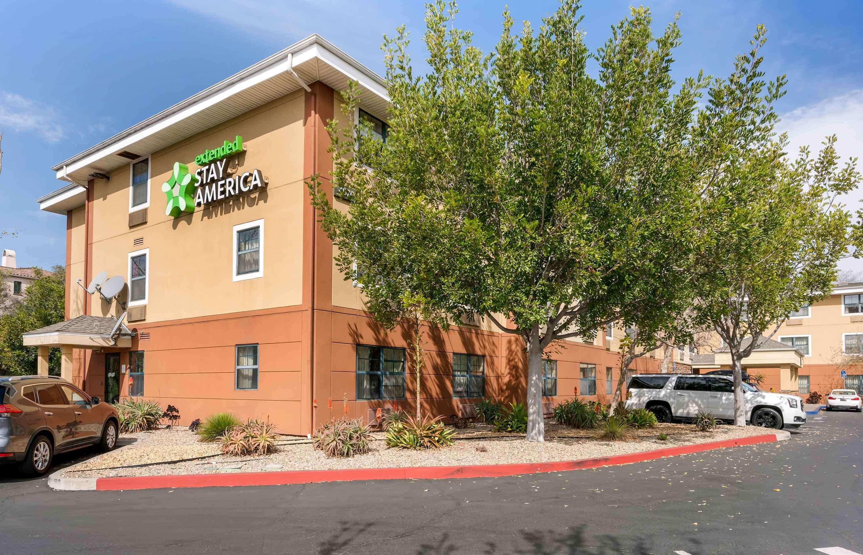Vista Exterior Extended Stay America Suites Santa Barbara Calle Real