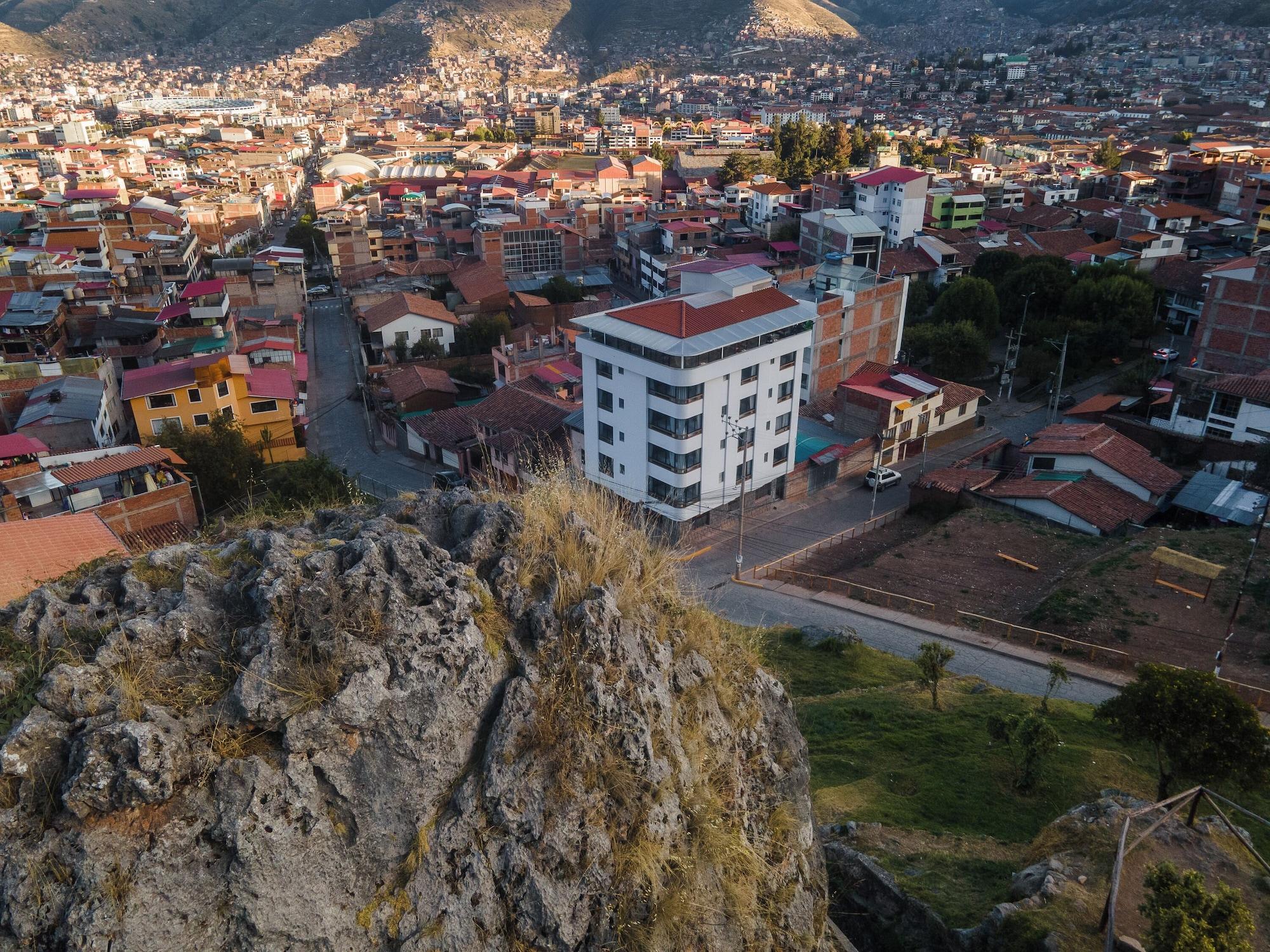 Vista Exterior Cavana Hotel Cusco