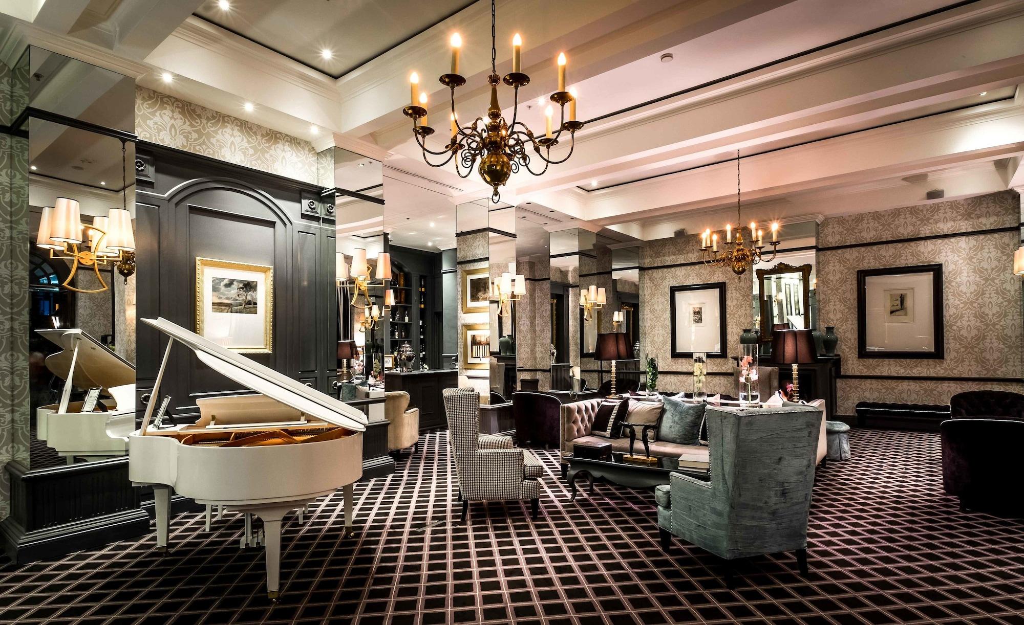 Vista Lobby 54 On Bath