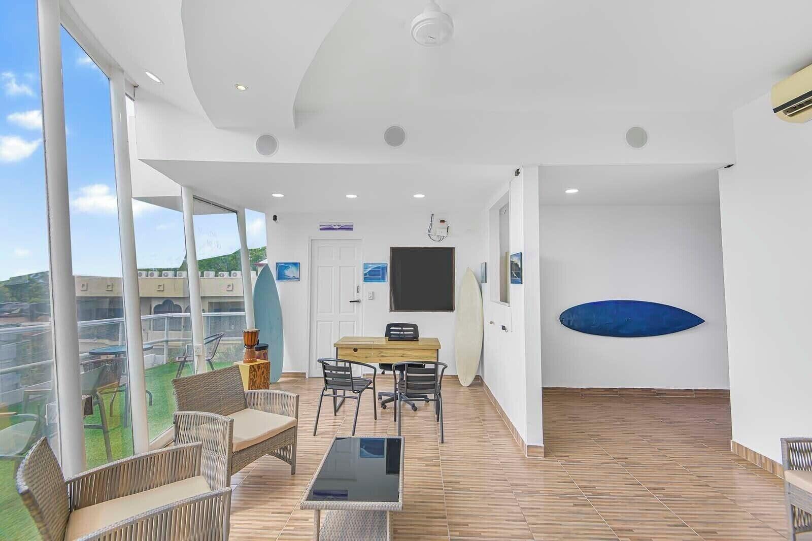 Vista Lobby Surfo House
