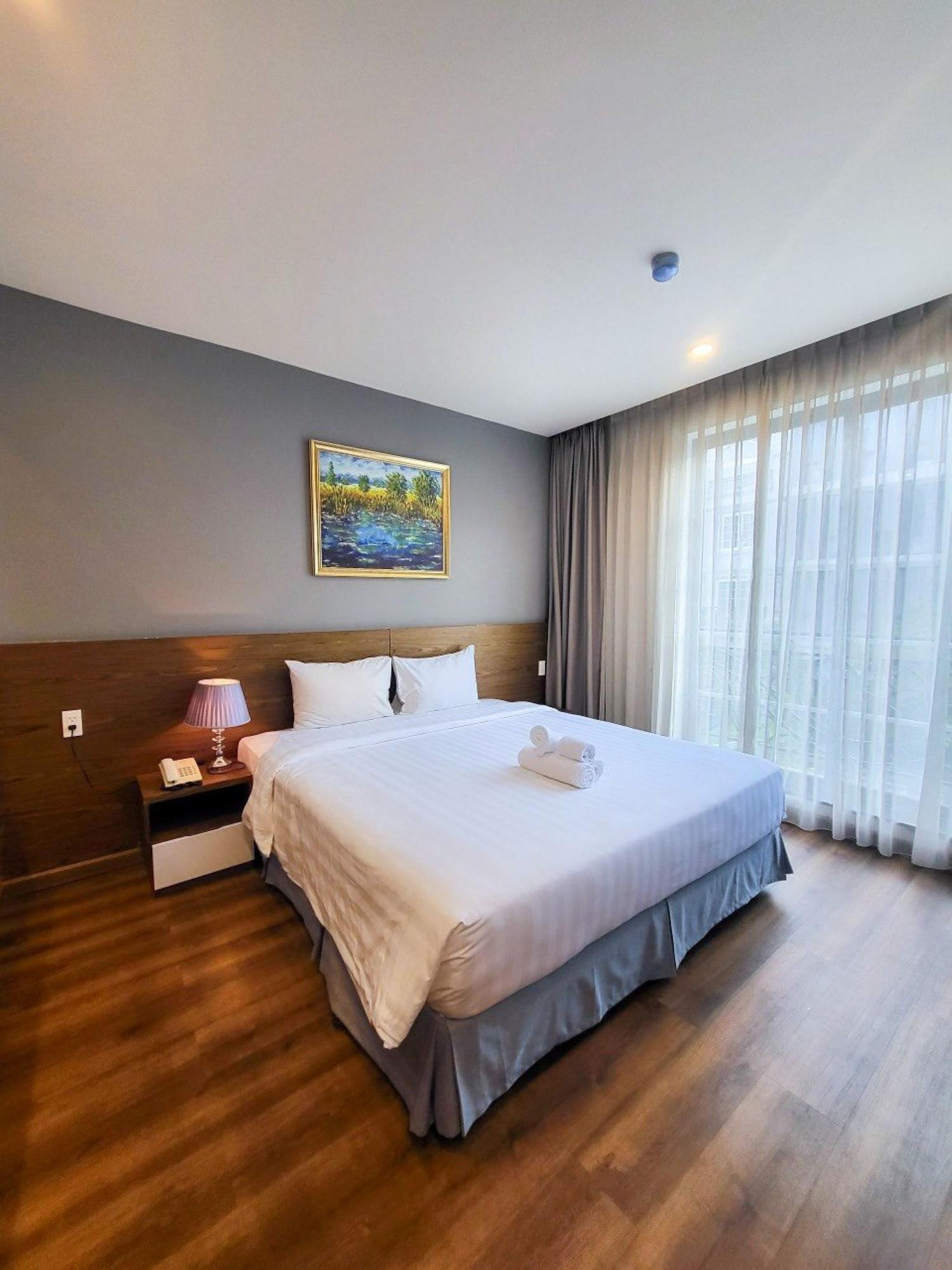 Varios Thao Trang Laluxe Hotel