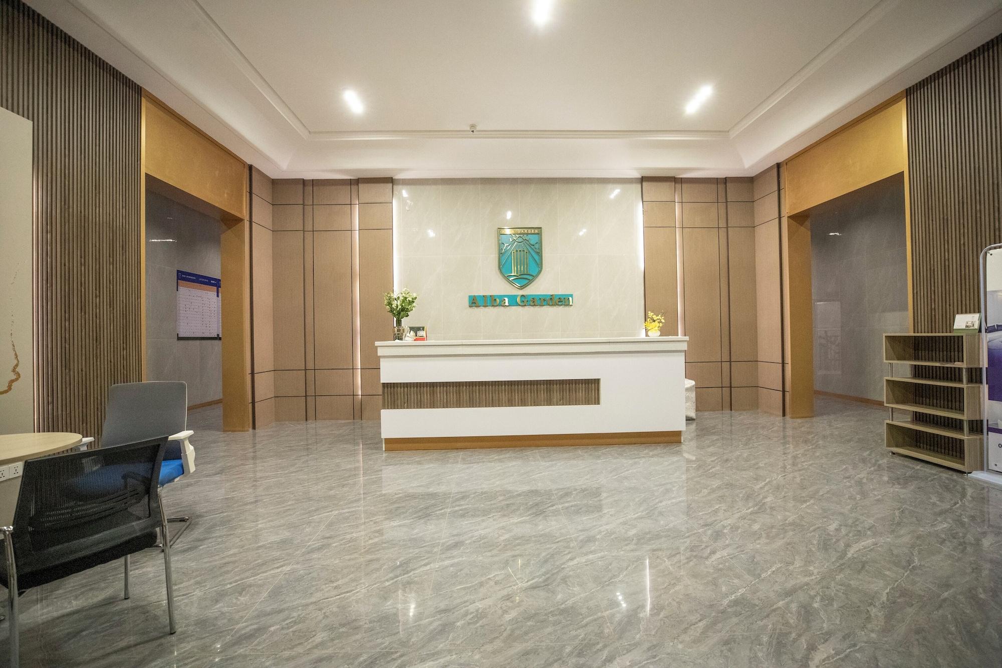 Vista Lobby Alba Garden