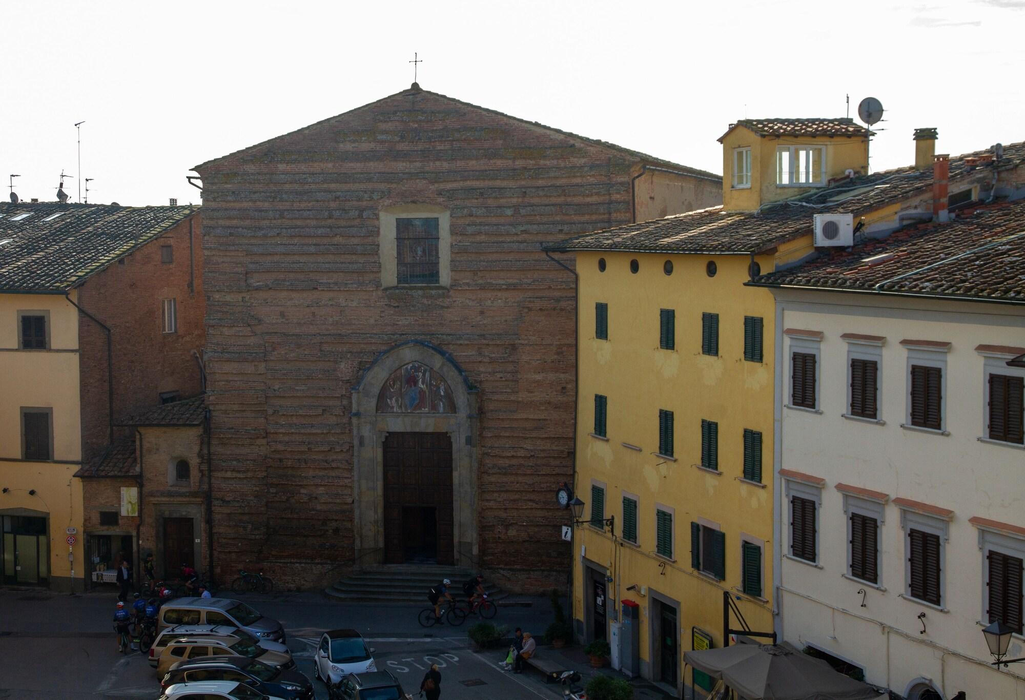 Vista Exterior Palazzo Essenza