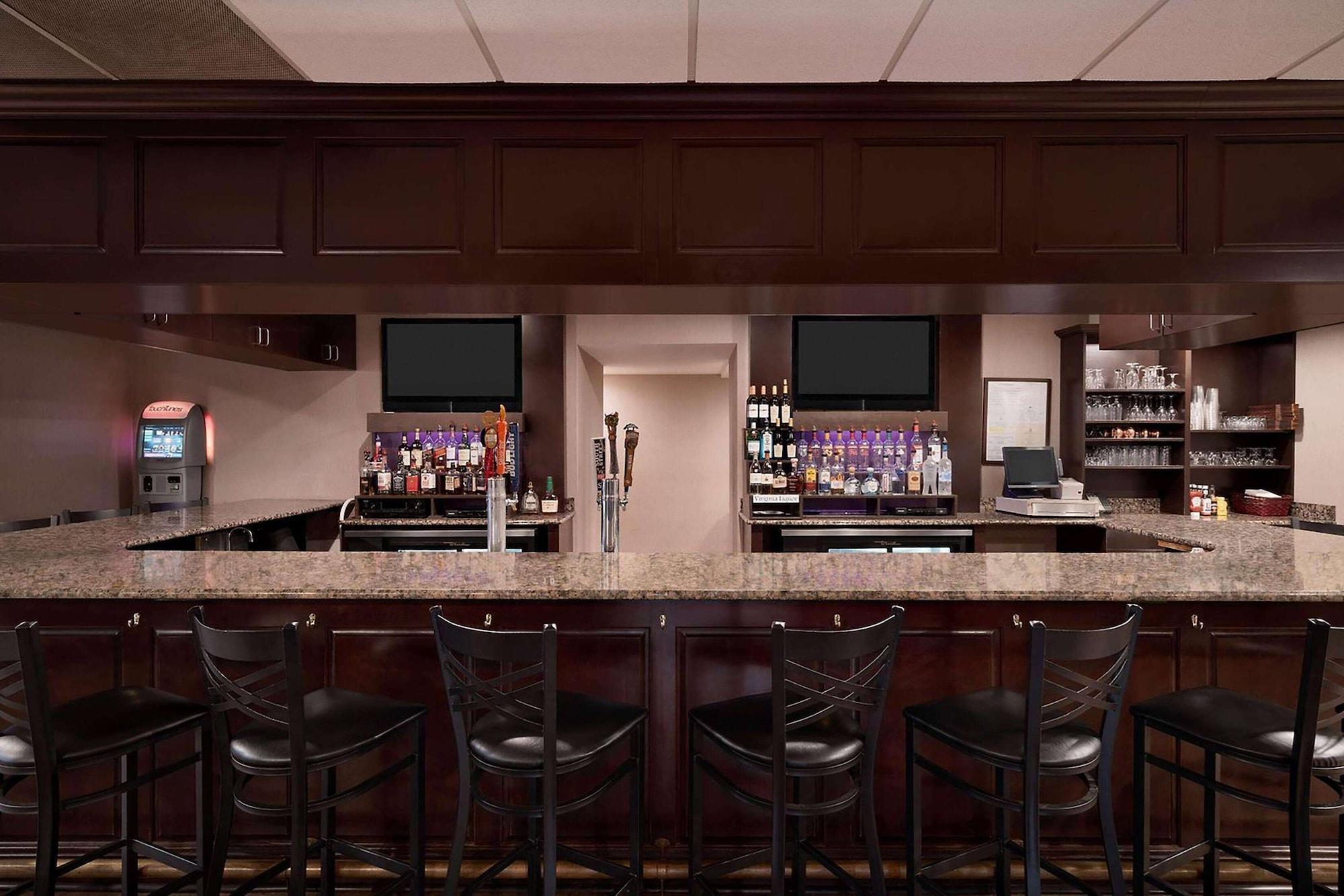 Bar/Salón Days Inn By Wyndham Culpeper