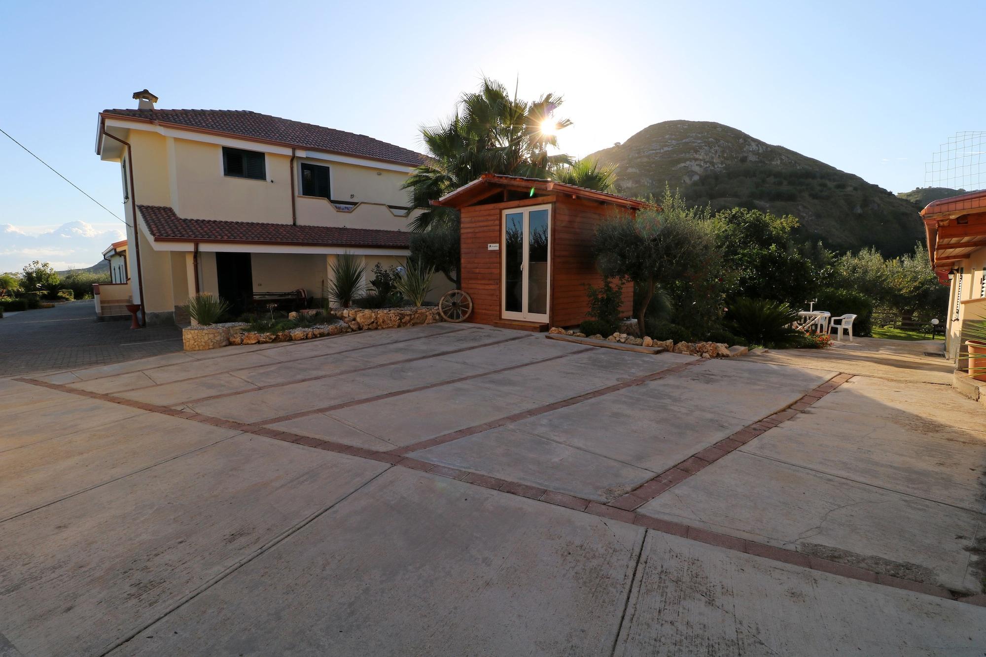 Vista Lobby Villa Garden