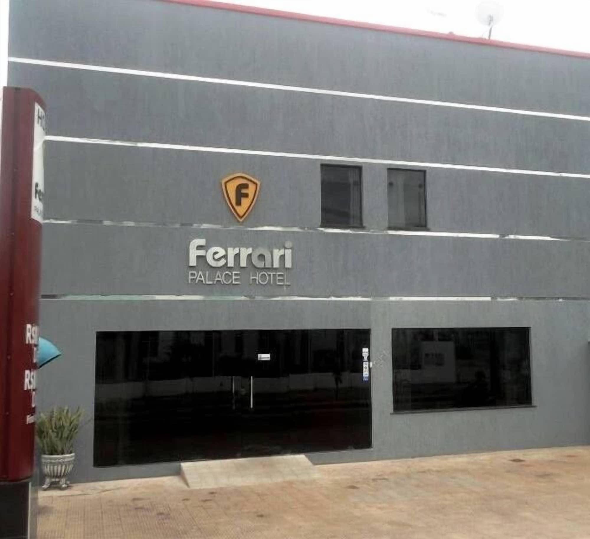 Varios Ferrari Palace Hotel