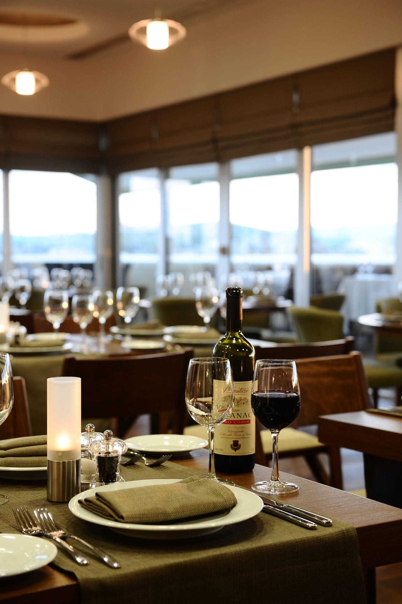 Restaurant Ramada by Wyndham Podgorica