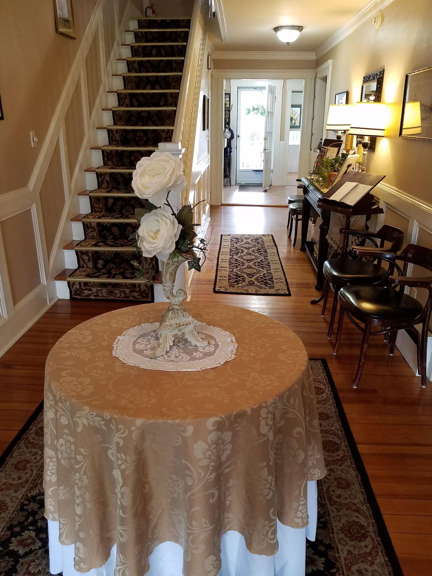 Vista Lobby The Victoria Inn