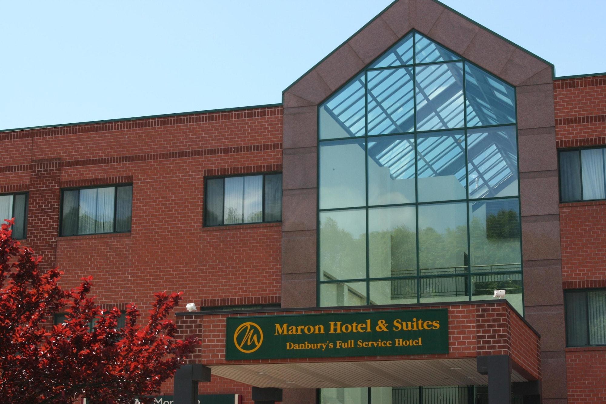 Vista Exterior Maron Hotel And Suites