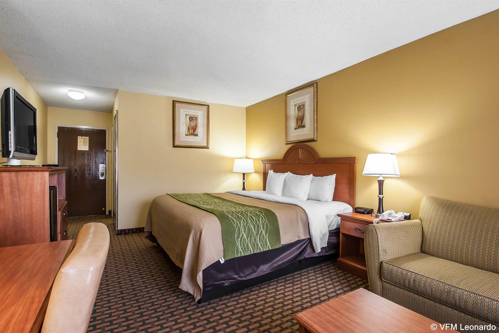Vista Exterior Comfort Inn Brownsville I-40