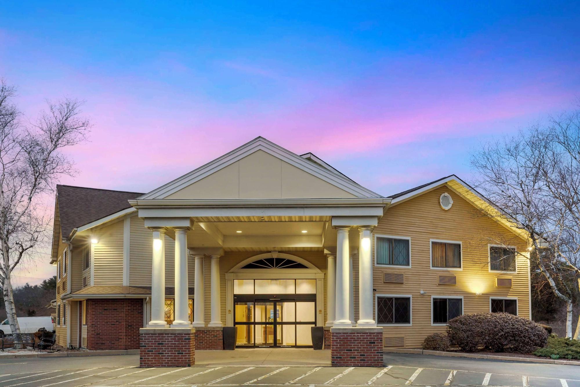 Vista Exterior Best Western Plus The Inn at Sharon/Foxboro