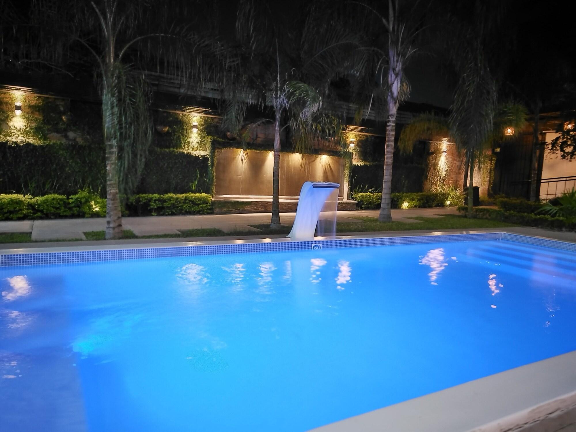 Vista Exterior Biza Express