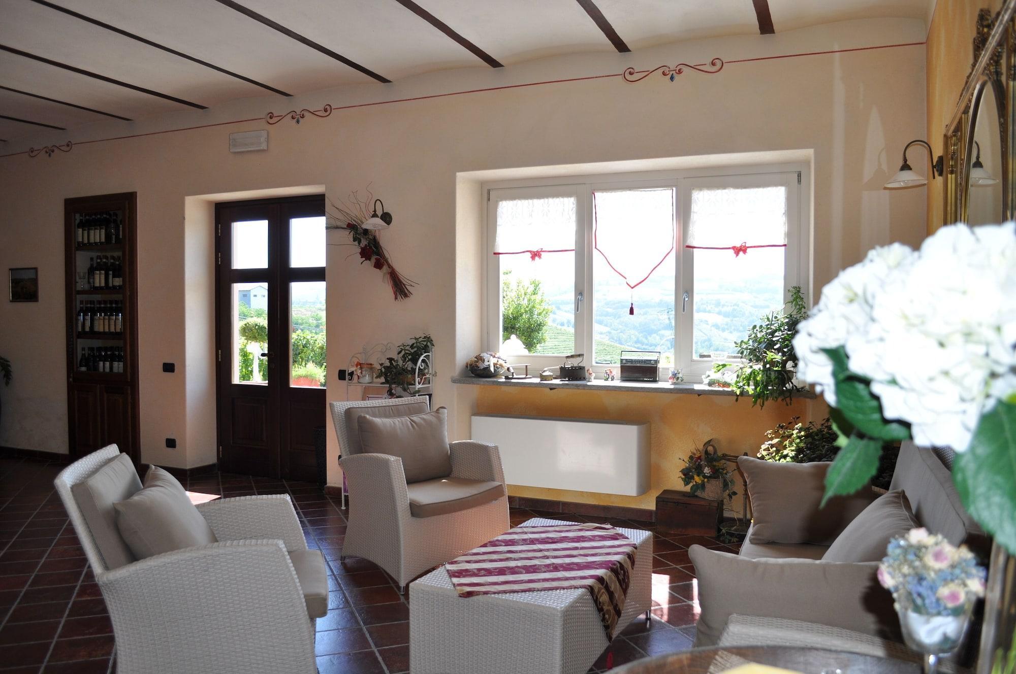 Vista Lobby Bricco Rosso