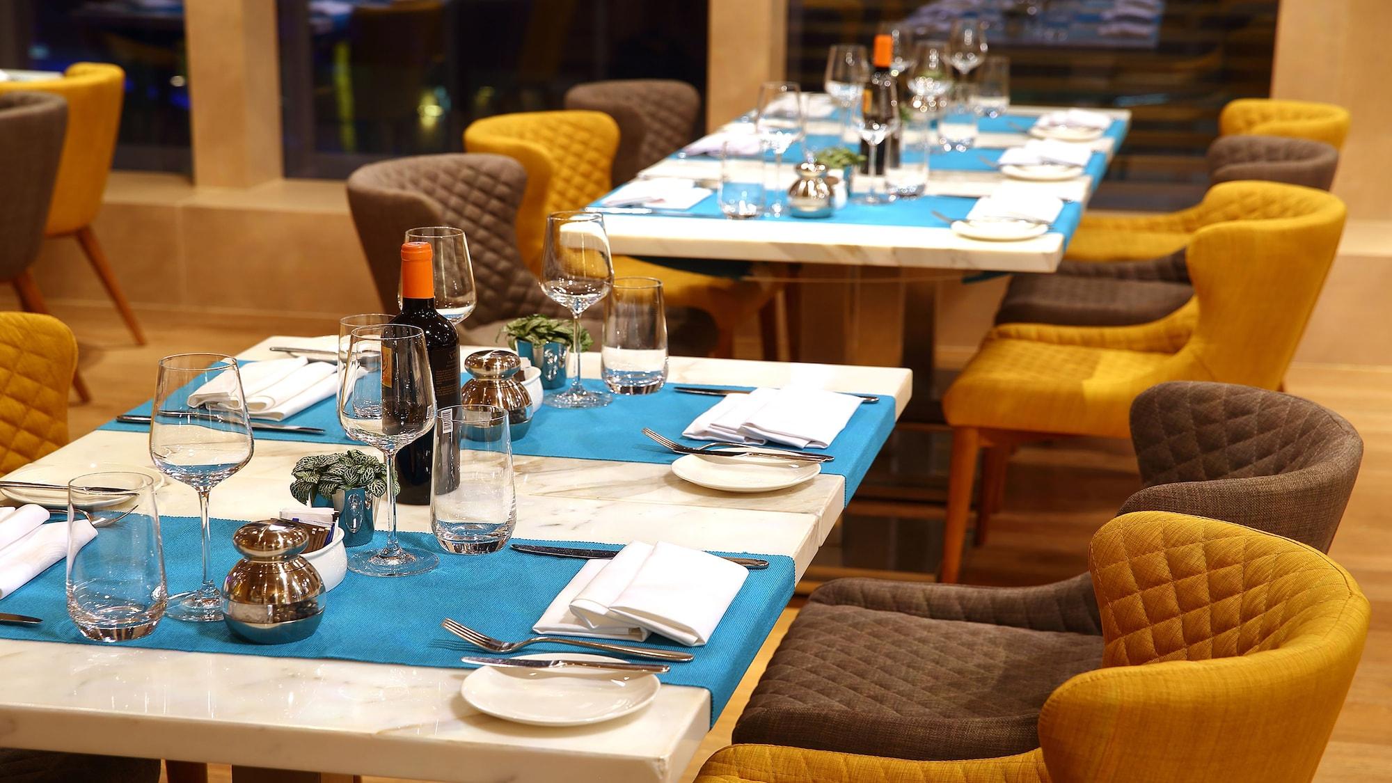 Restaurant Hotel Indigo Hong Kong Island by IHG