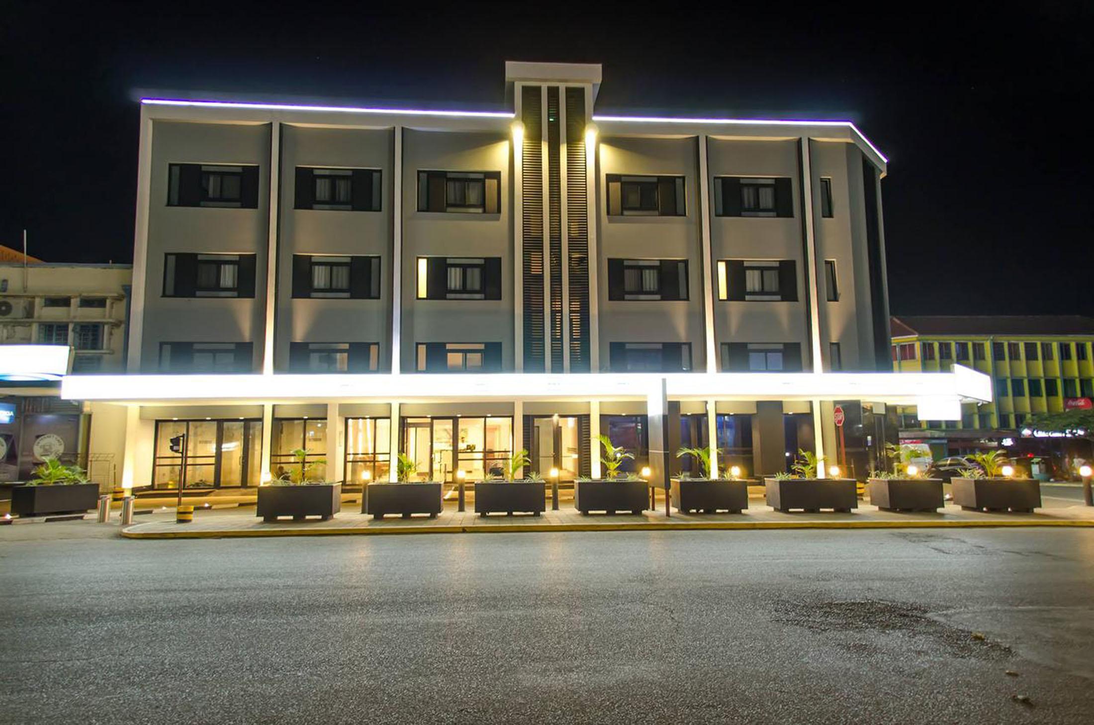 Vista Exterior Imperial Hotel Express
