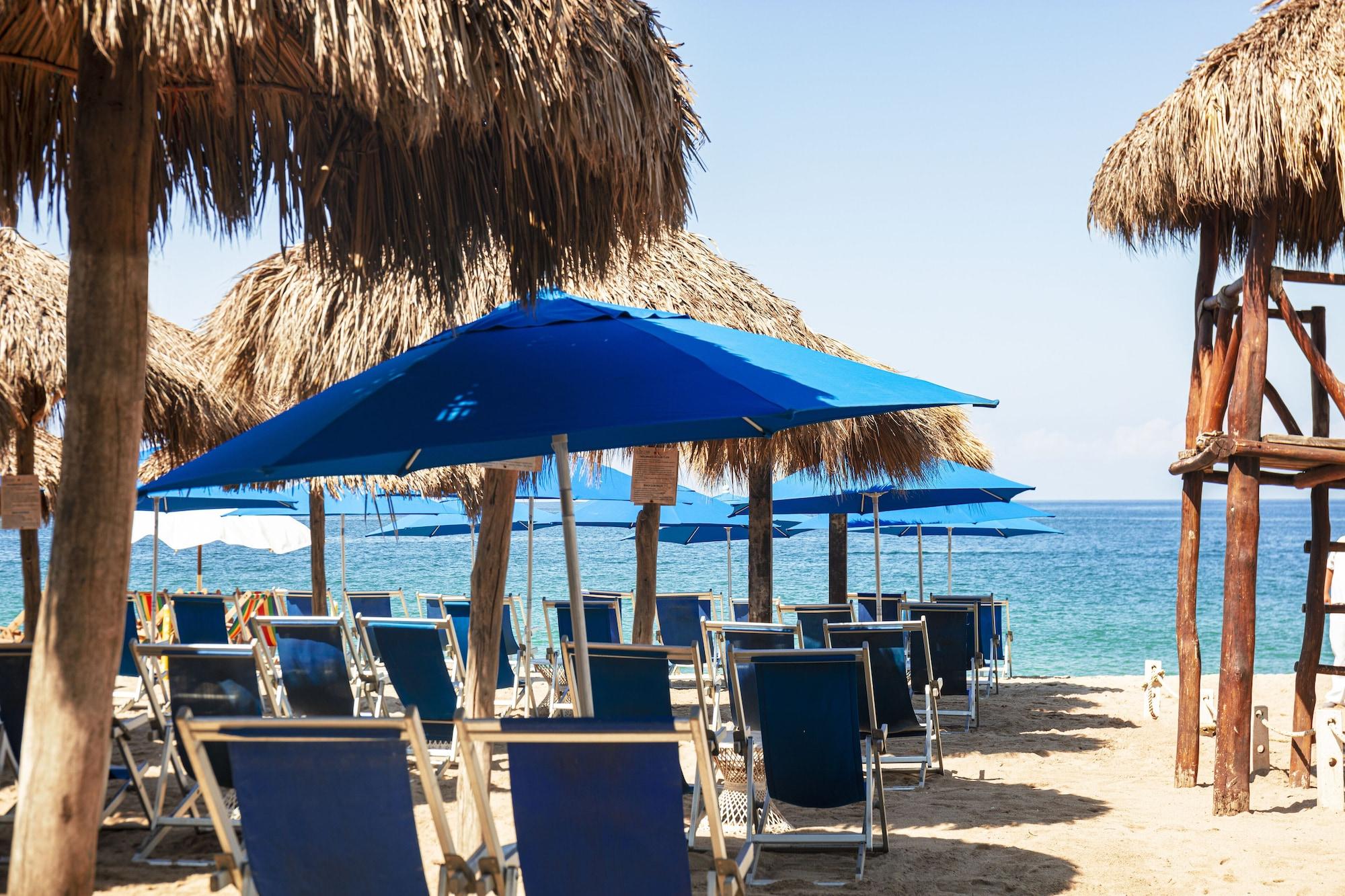 Playa Blue Chairs Beachfront Resort Puerto Vallarta – Adults Only