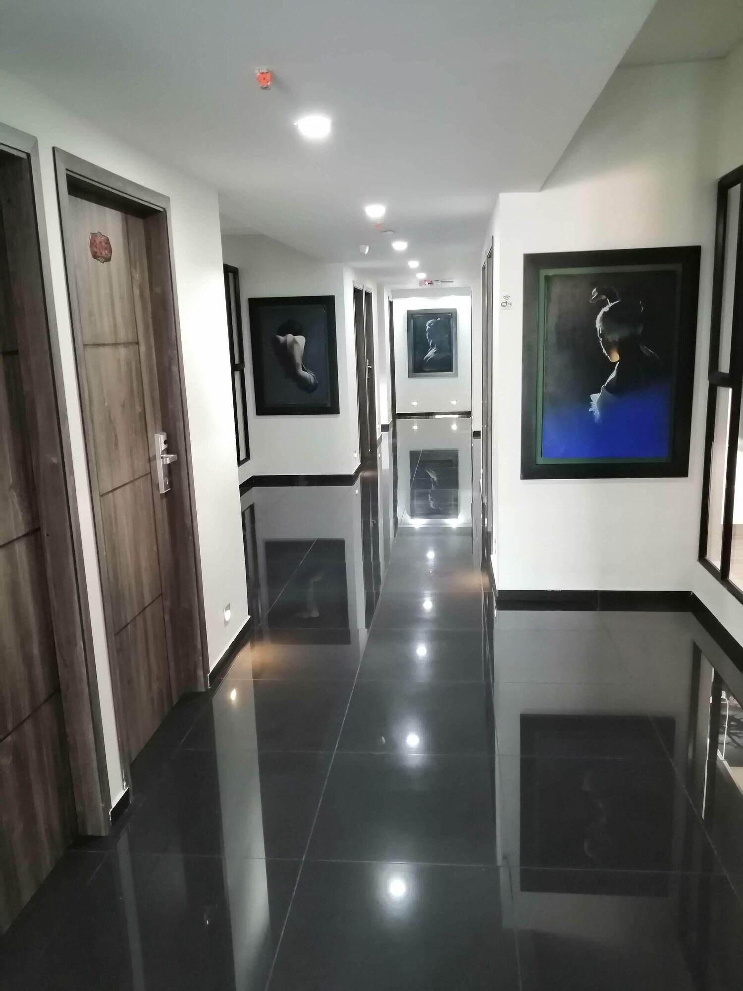 Varios Hotel Basan Plaza