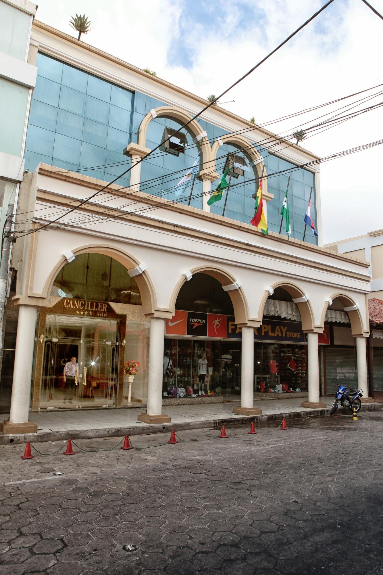 Vista Exterior Hotel Canciller