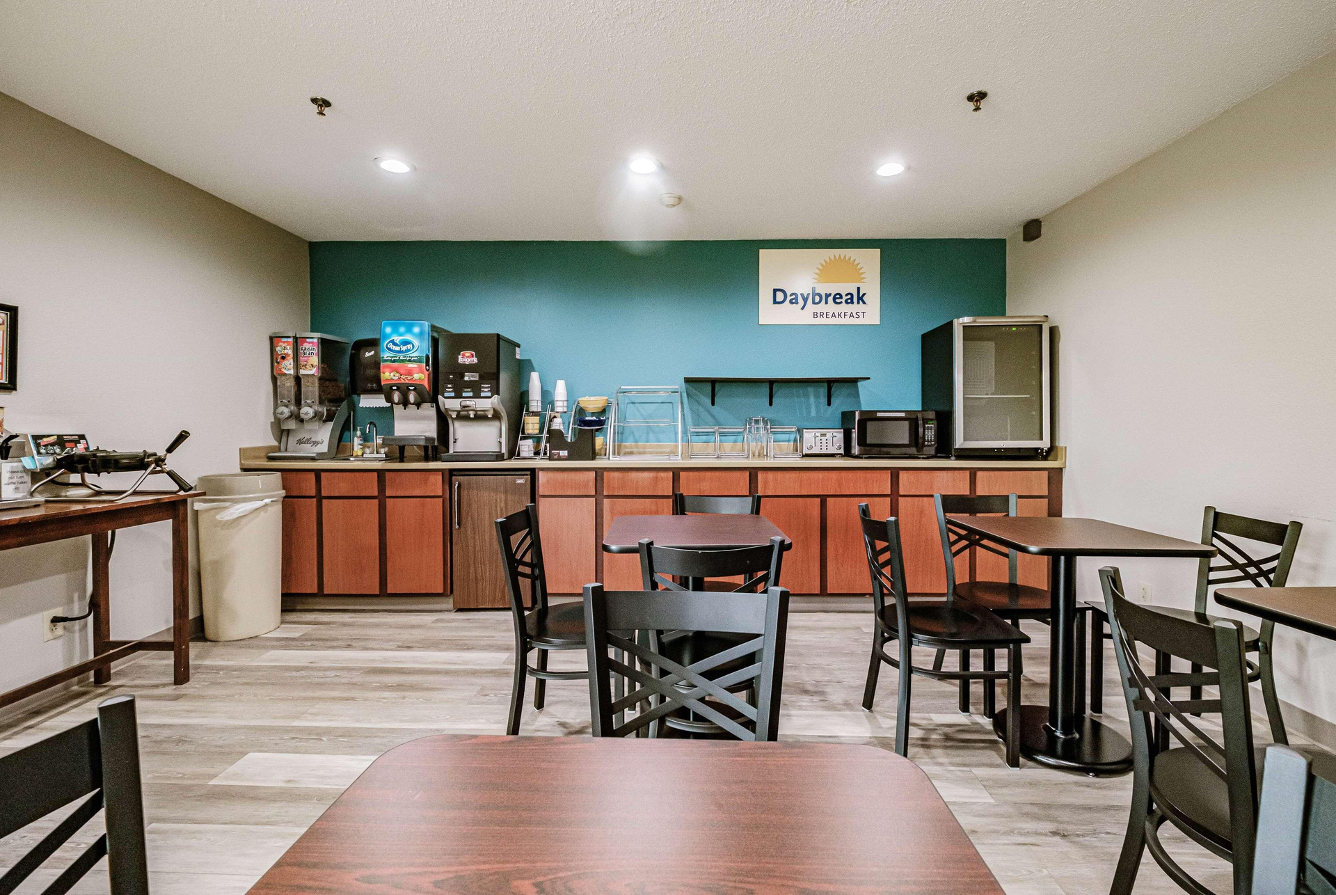 Restaurant Days Inn By Wyndham Brunswick Bath Area
