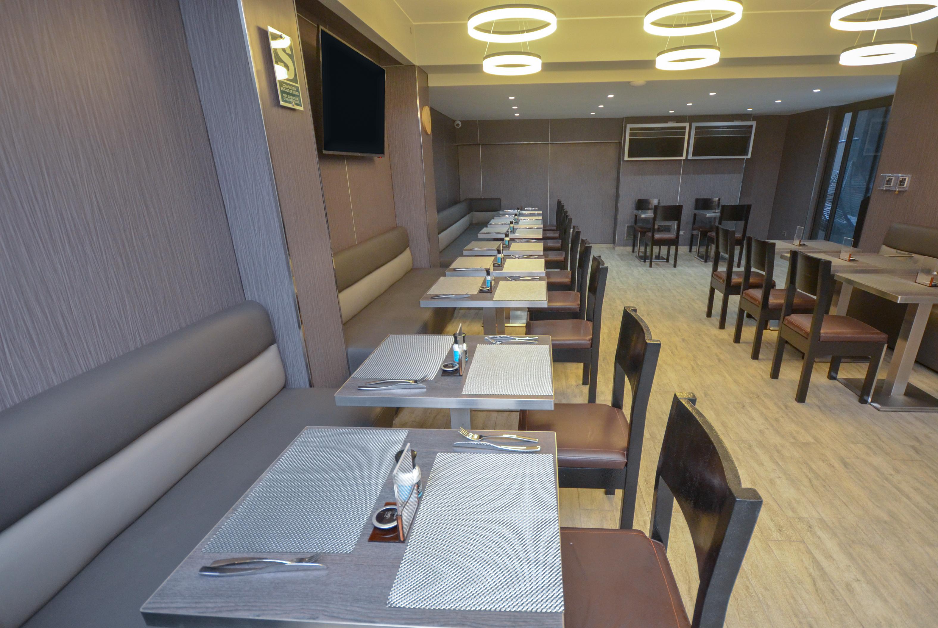 Restaurant qp Hotels Trujillo