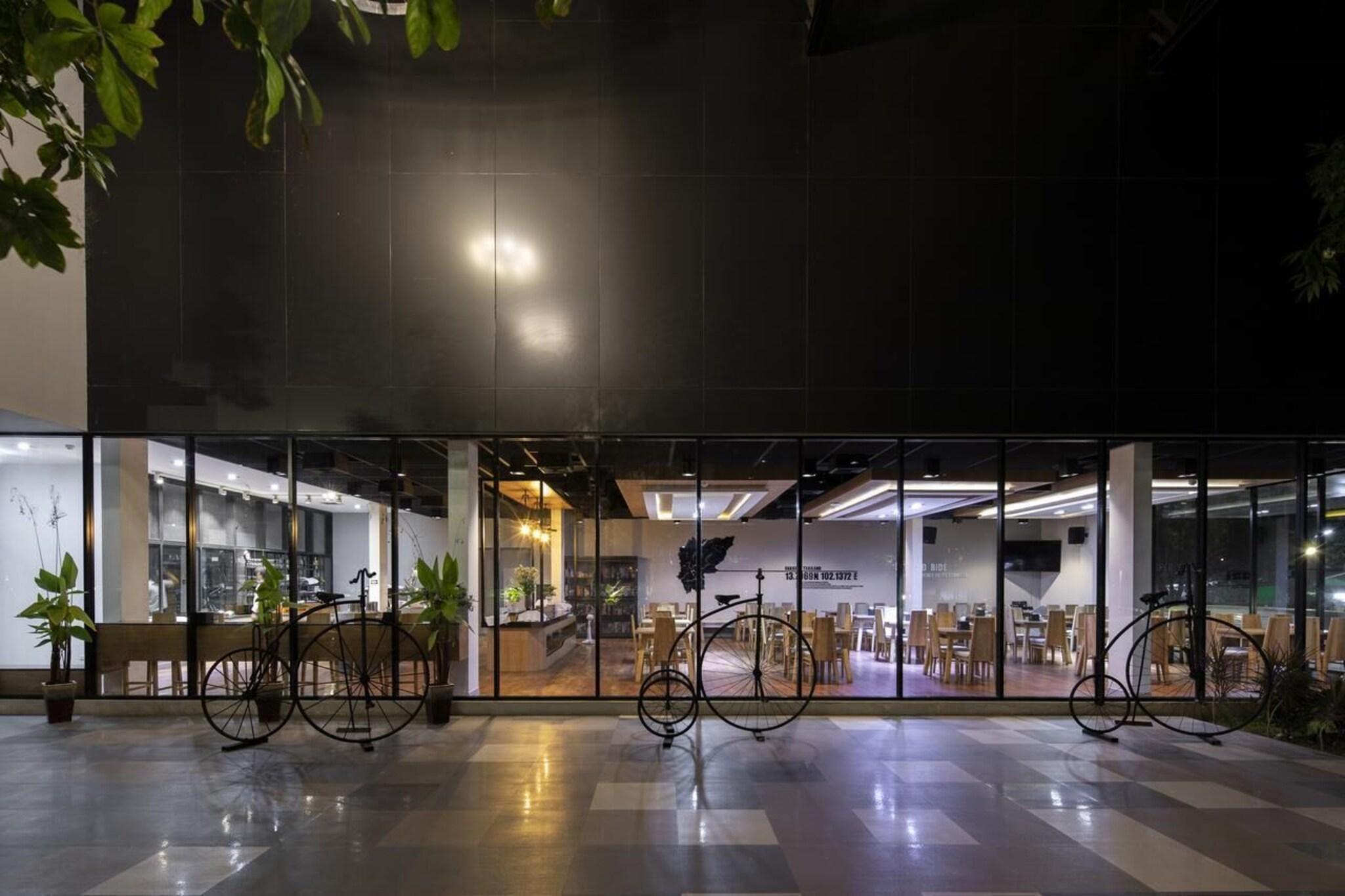 Vista Lobby The Velo S Hotel And Bmx Pump Track