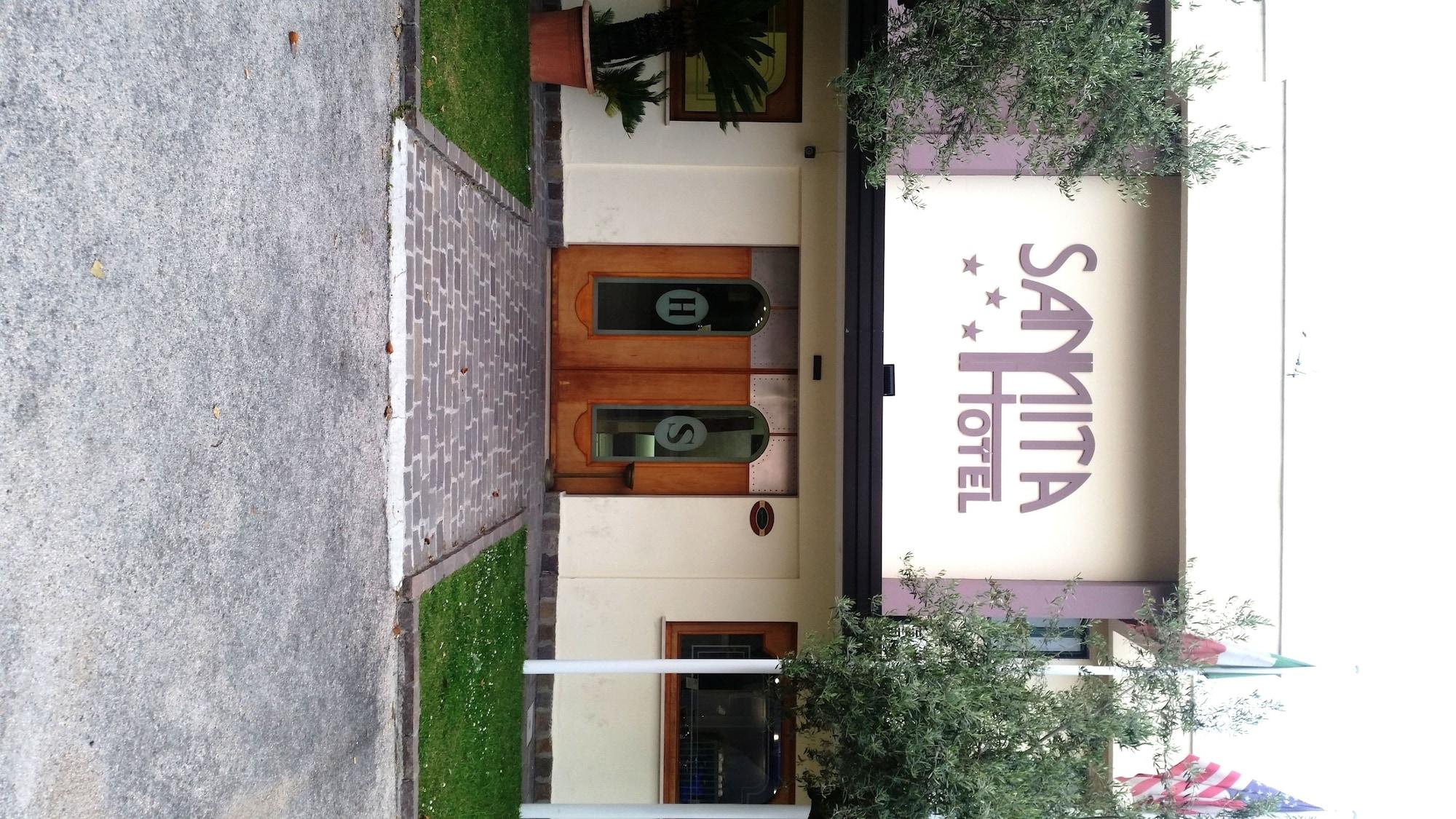 Vista Exterior Hotel Sannita