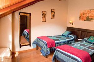 Alquiler Vacacional - Valdecarzana Apartments. Braña La Viciella Senda del Oso, 3 km from San Martin.