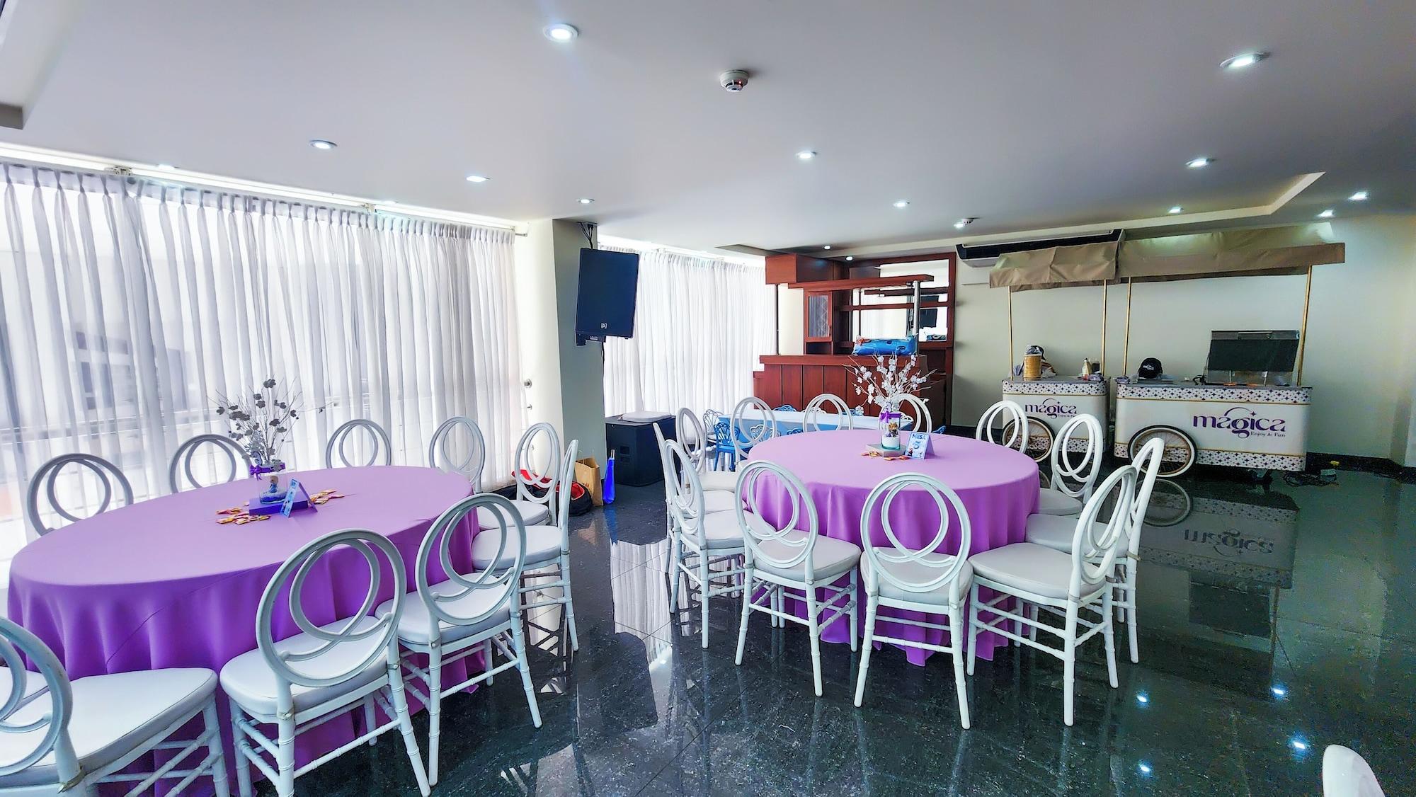Salón de Baile BE Suites Hotel Cali