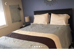 Alquiler Vacacional - It's all about the atmosphere. Our home is pristine and tastefully decorated. 20 minutes from the Airport. You’ll love our home because of the open concept, the coziness, the location. It's great for couples, solo adventurers, business travelers, and f...