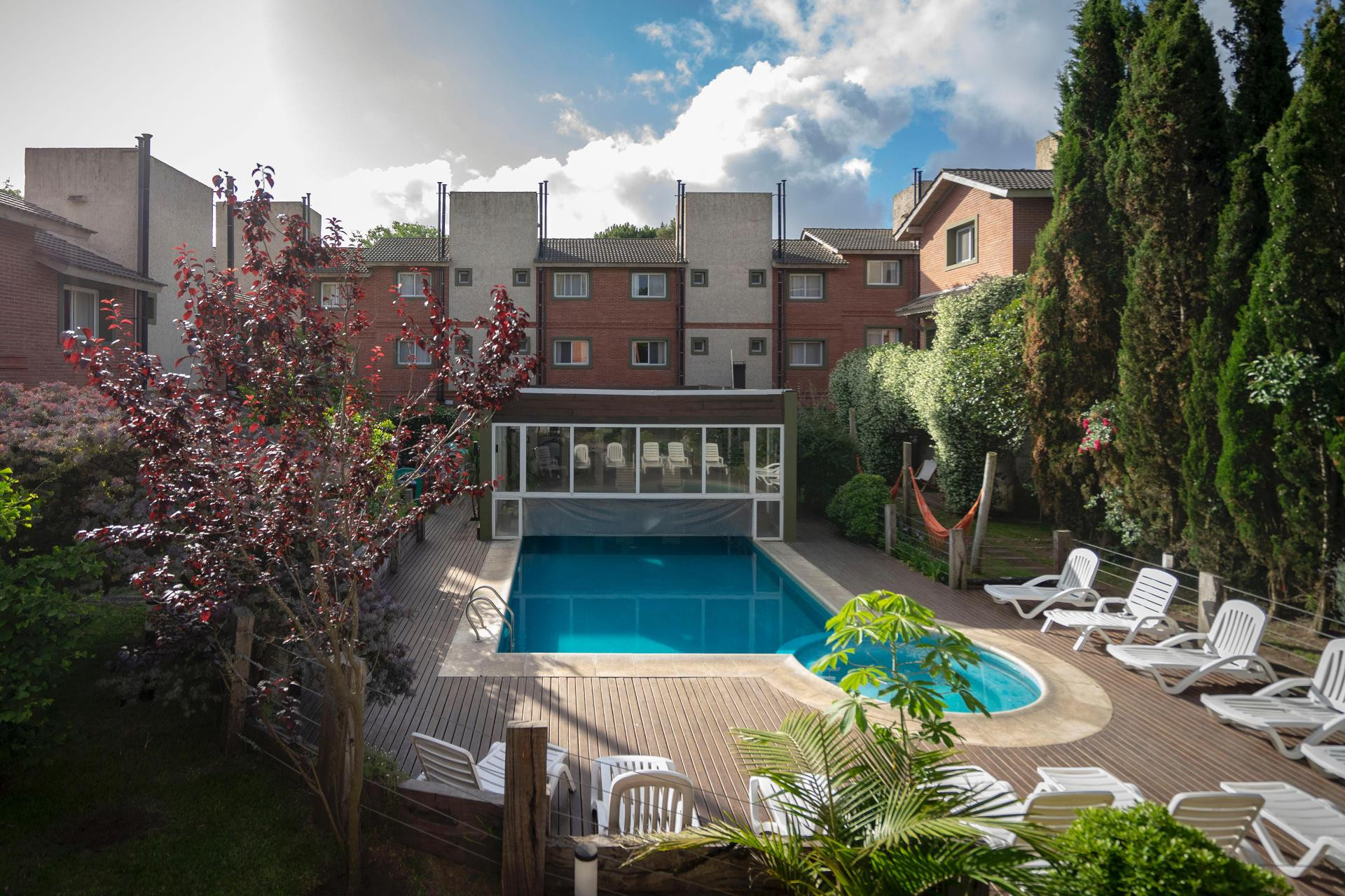 Vista Piscina Valeria House