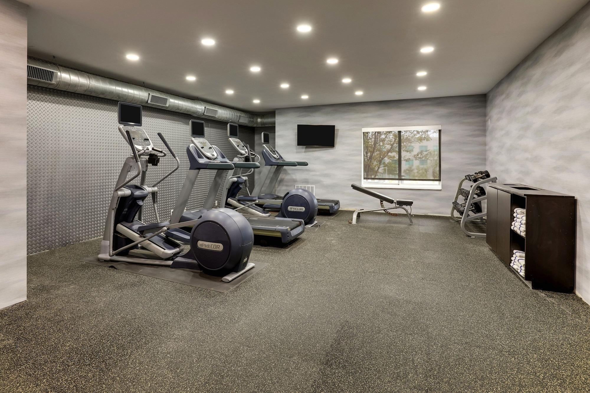 Gimnasio Fairfield Inn & Suites Fort Worth I-30 West near NAS JRB