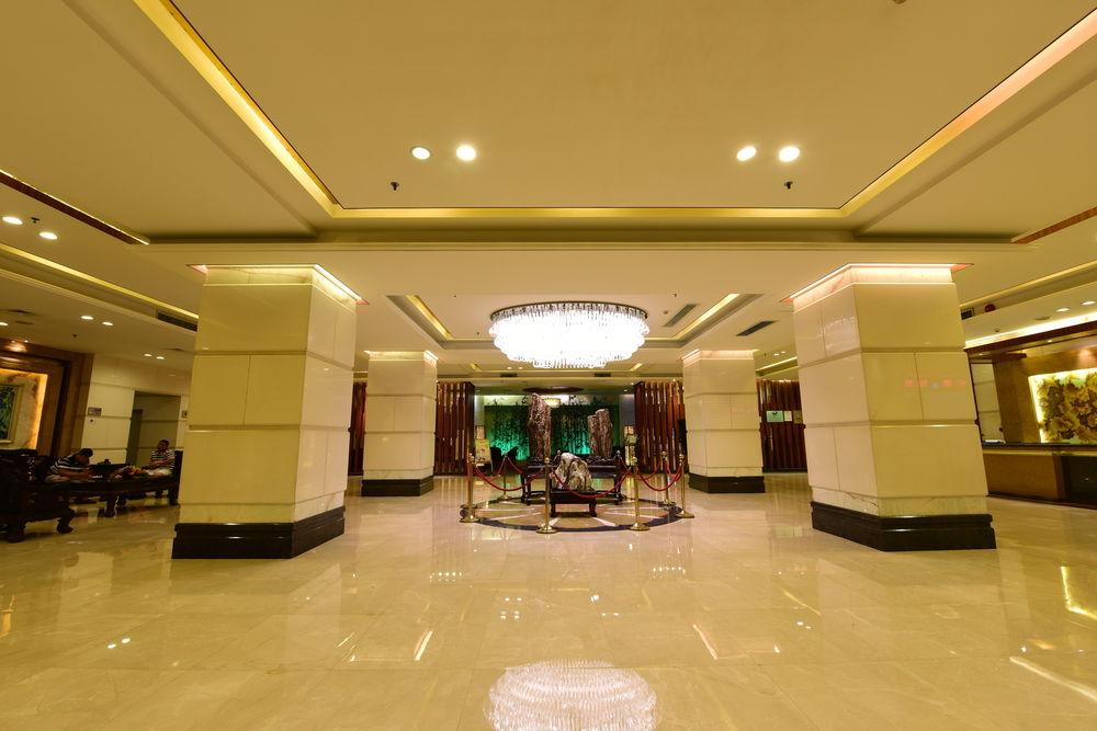 Vista Lobby South Union Hotel