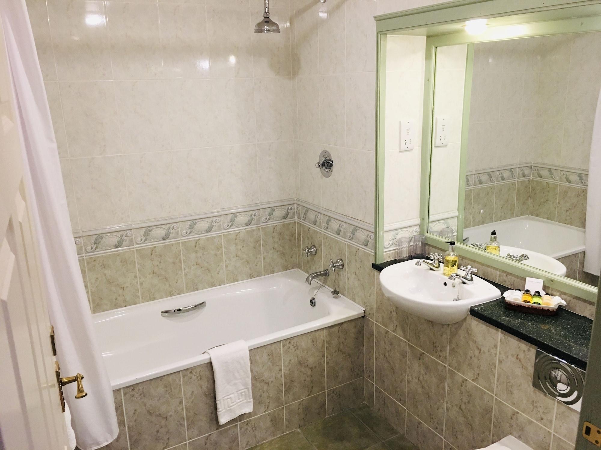 Equipamiento de Habitación Wolds Village