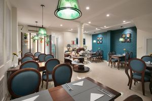 Pacote - Holiday Emerald Hotel