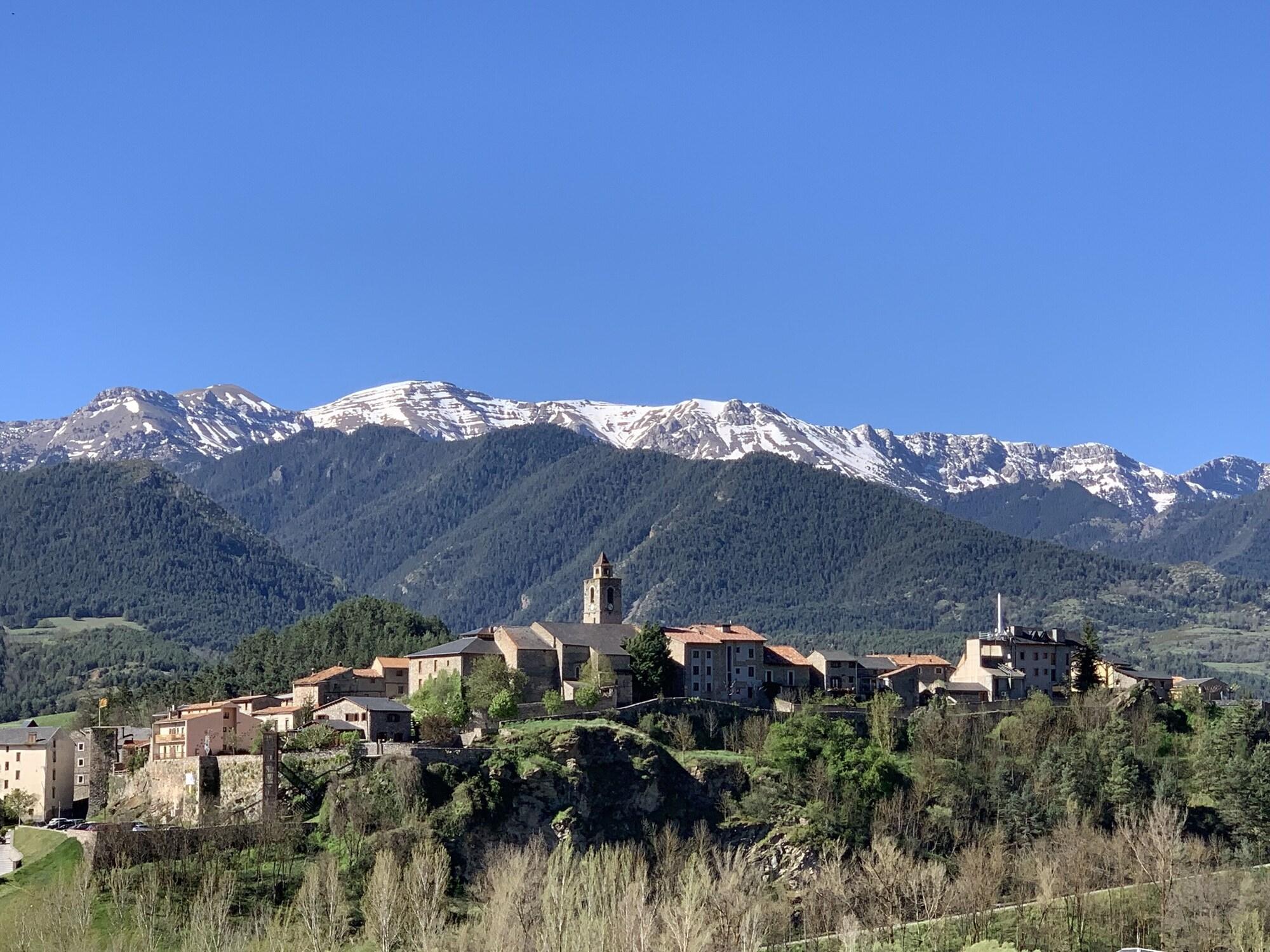 Vista Exterior Fonda Biayna