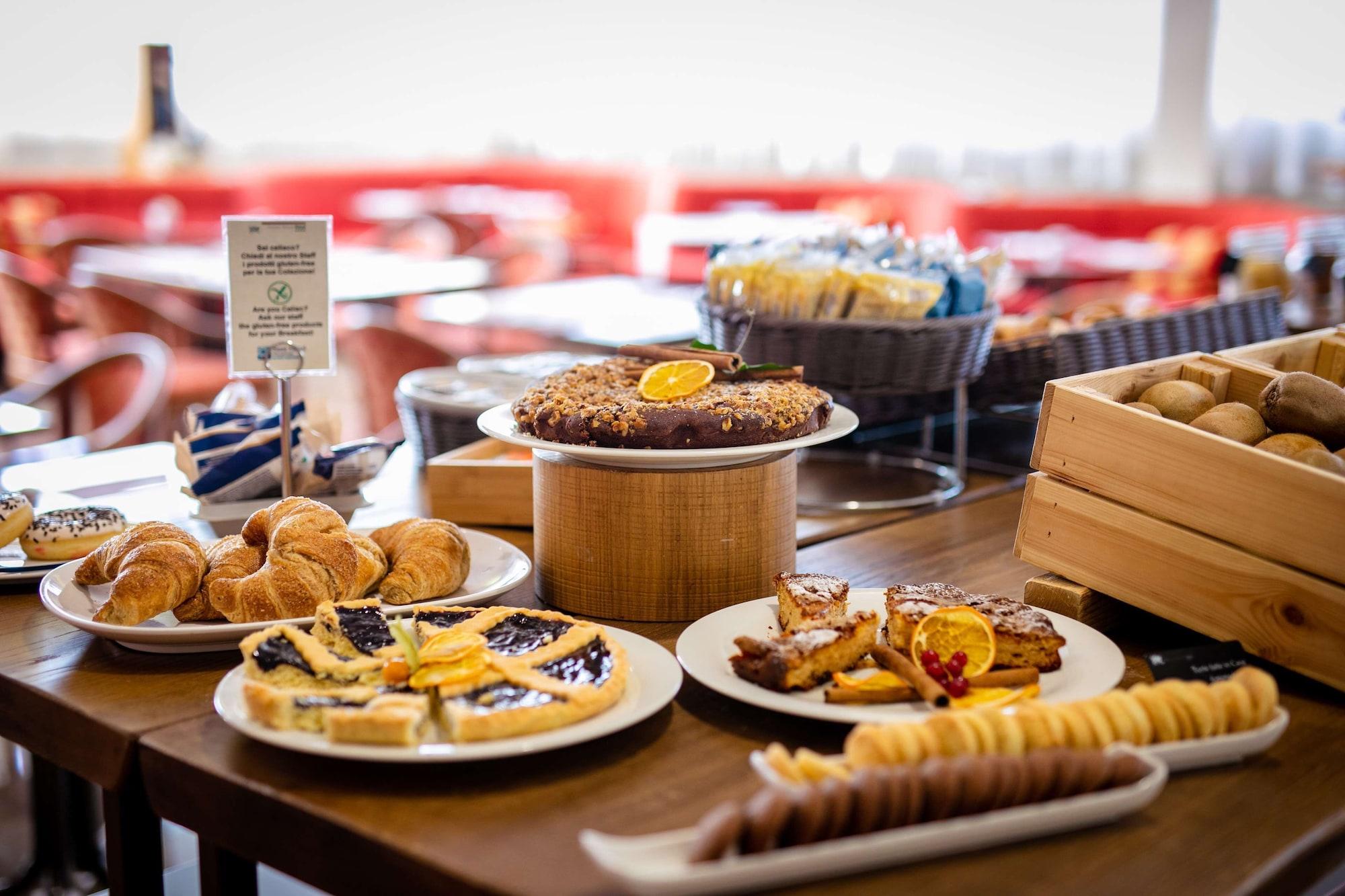Restaurant Etrusco Arezzo Hotel, Sure Hotel Collection by Best Western