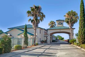 Alojamiento - Days Inn & Suites by Wyndham Houston North/FM 1960