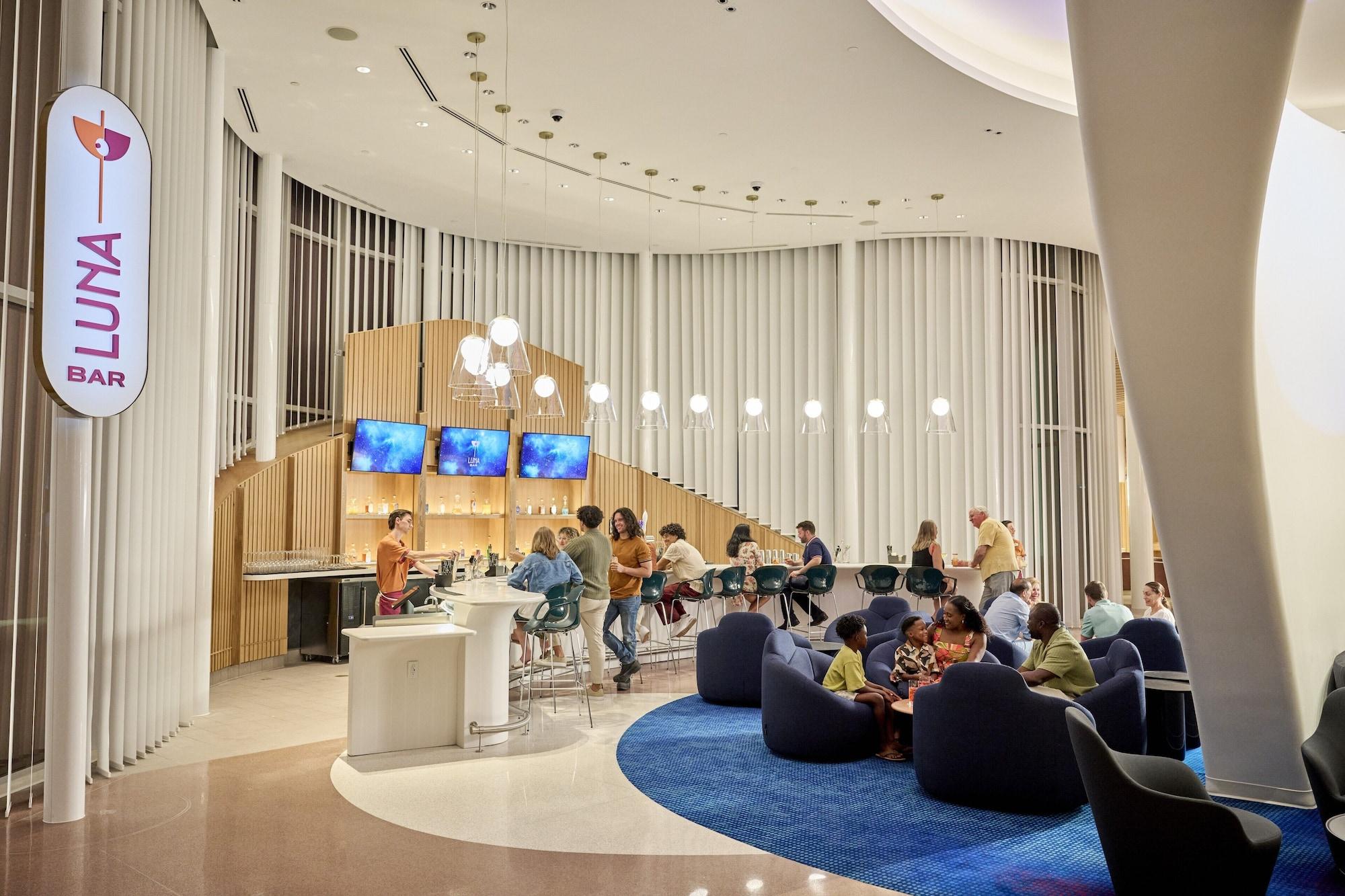 Vista Lobby Universal Terra Luna Resort