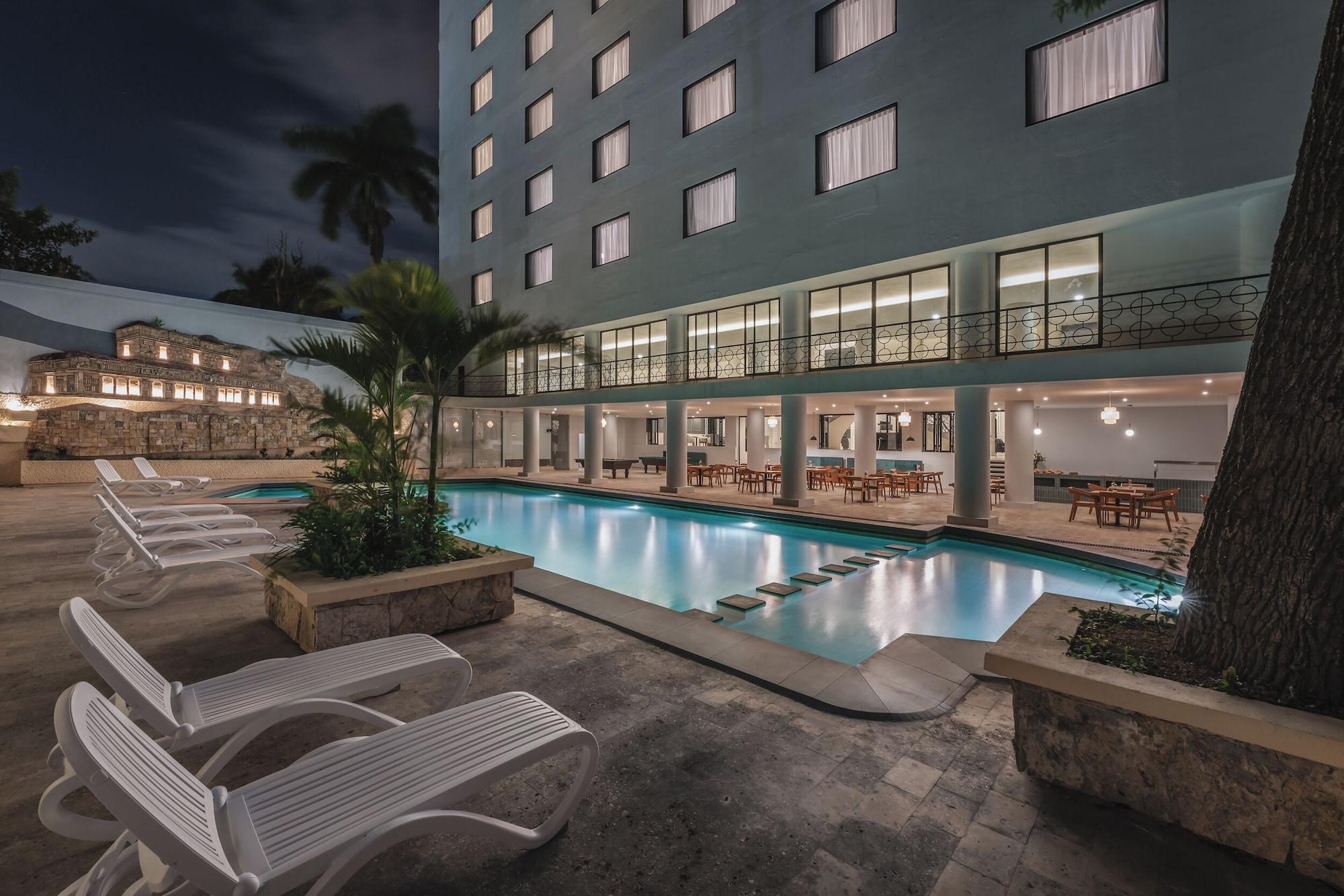 Vista Piscina Gran Hotel Panamericana Merida