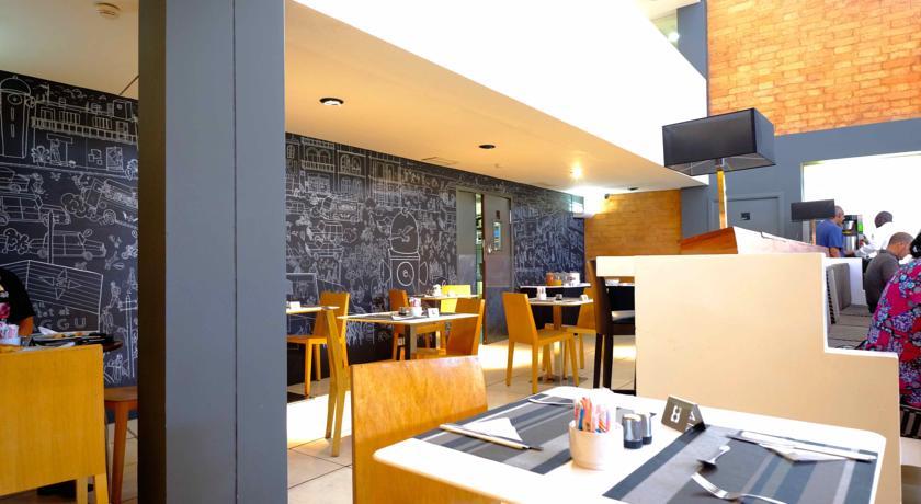 Restaurant Onomo Dakar Hotel