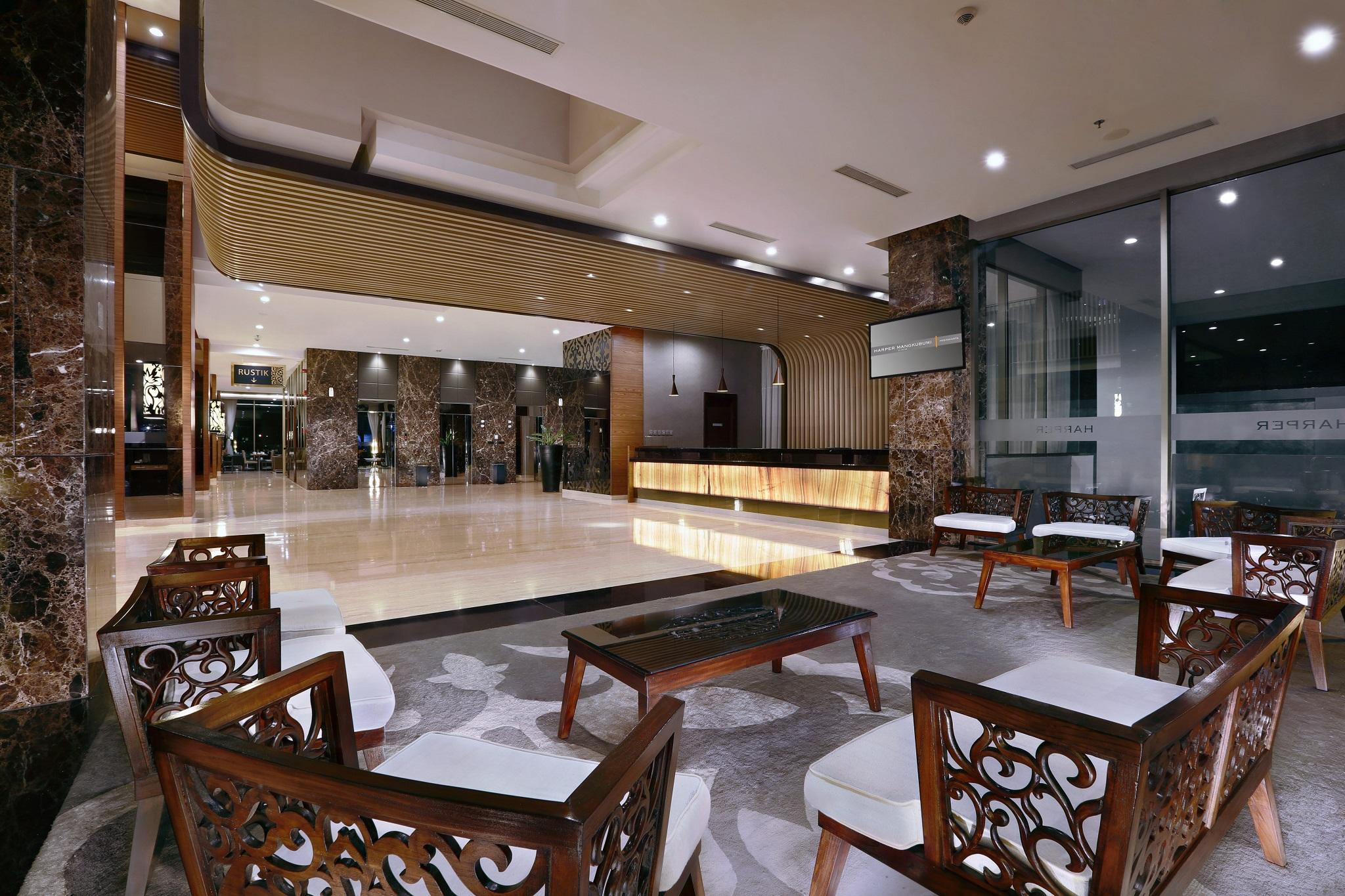 Vista Lobby Harper Malioboro Yogyakarta by ASTON