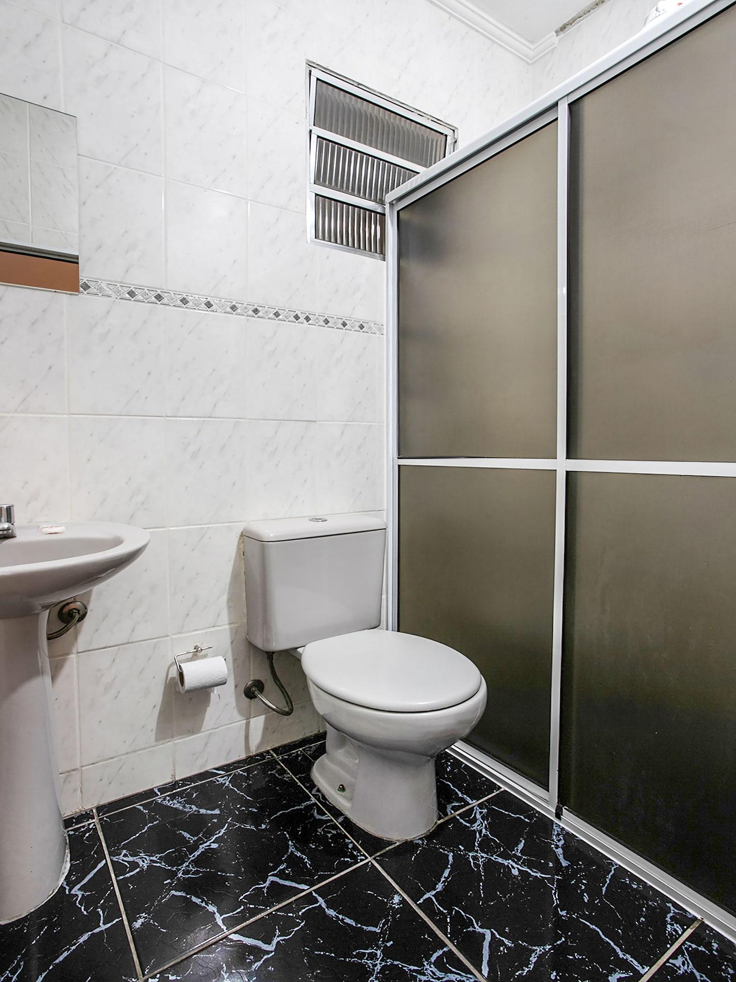 Equipamiento de Habitación Hotel Golden Vilage Vila Maria